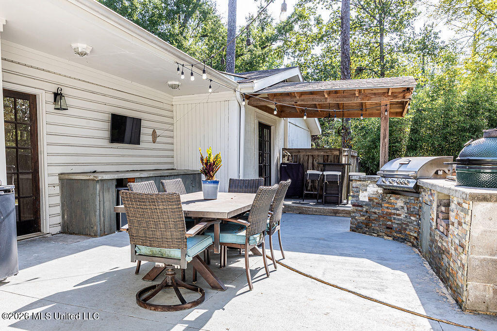 3800 Redbud Road Property Photo 30