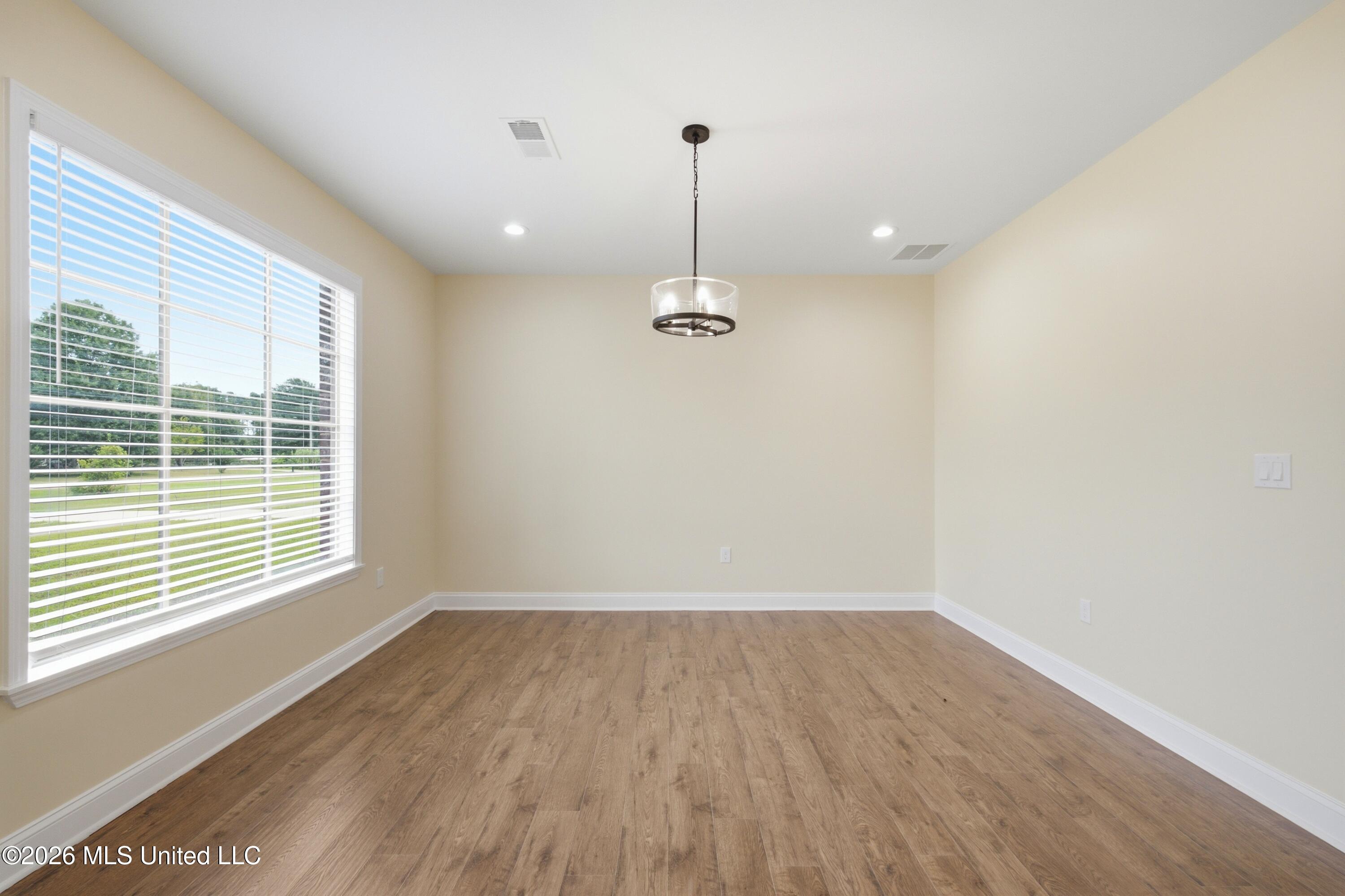 162 Plantation Way Property Photo 8