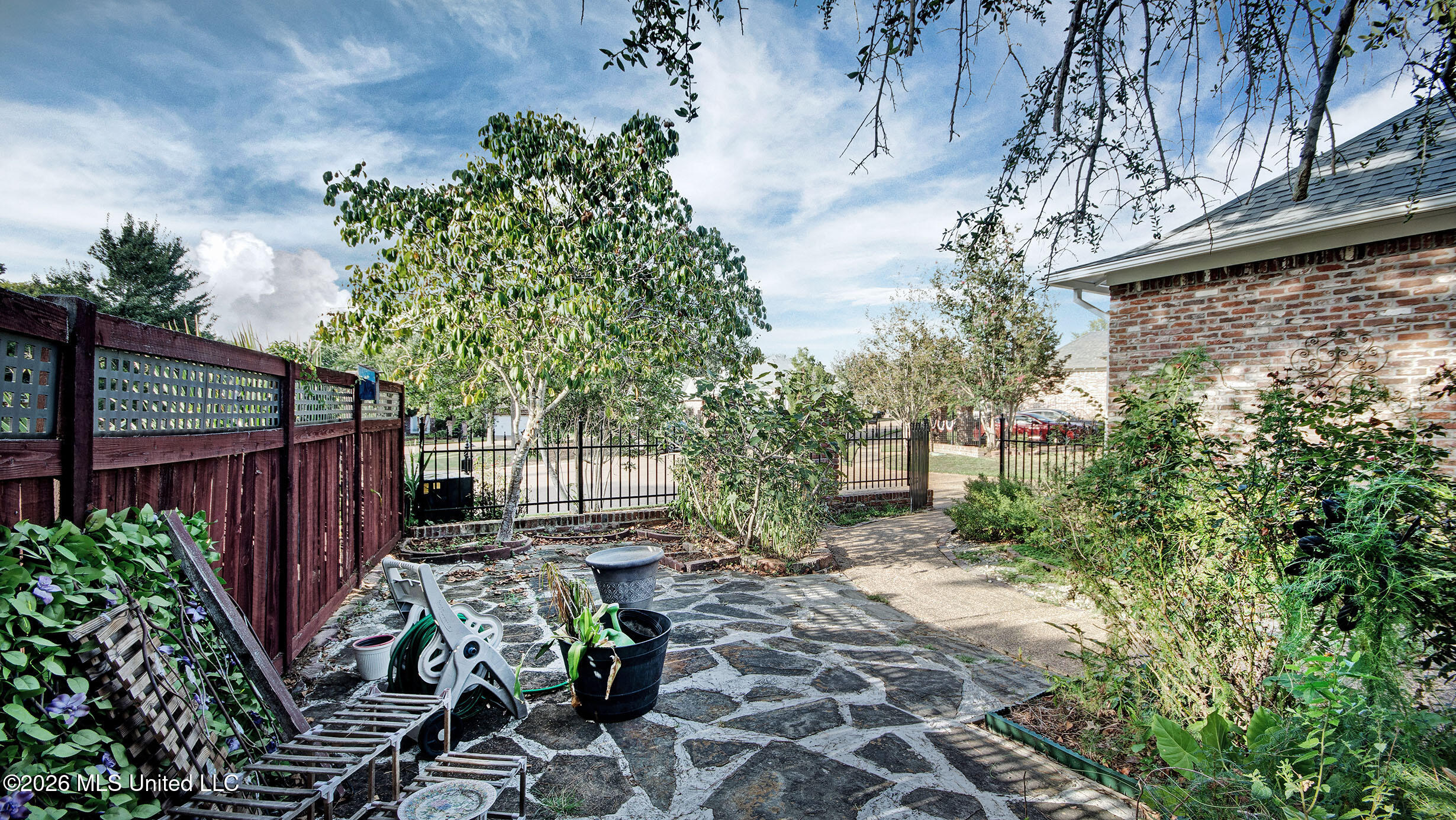 116 Greens View Drive Property Photo 7