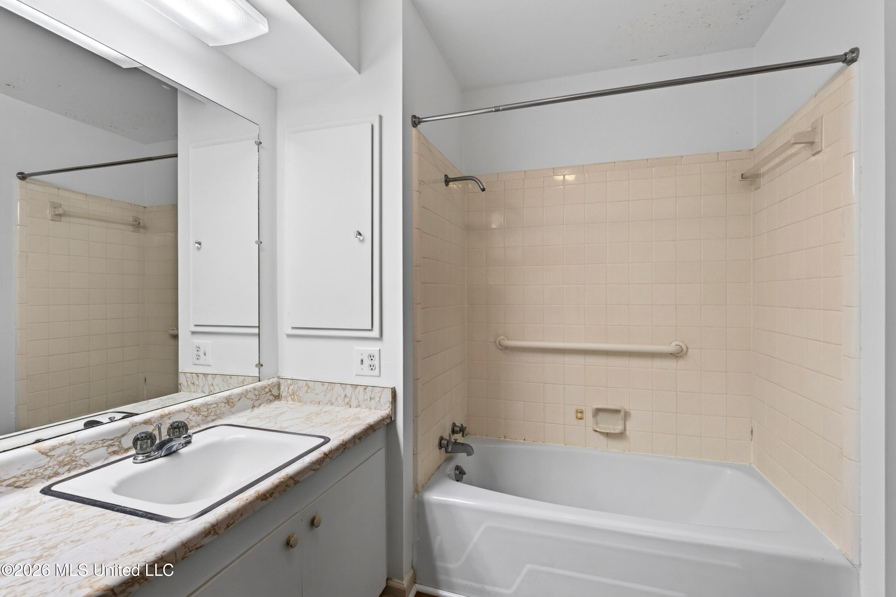 140 Holleman Street Property Photo 28