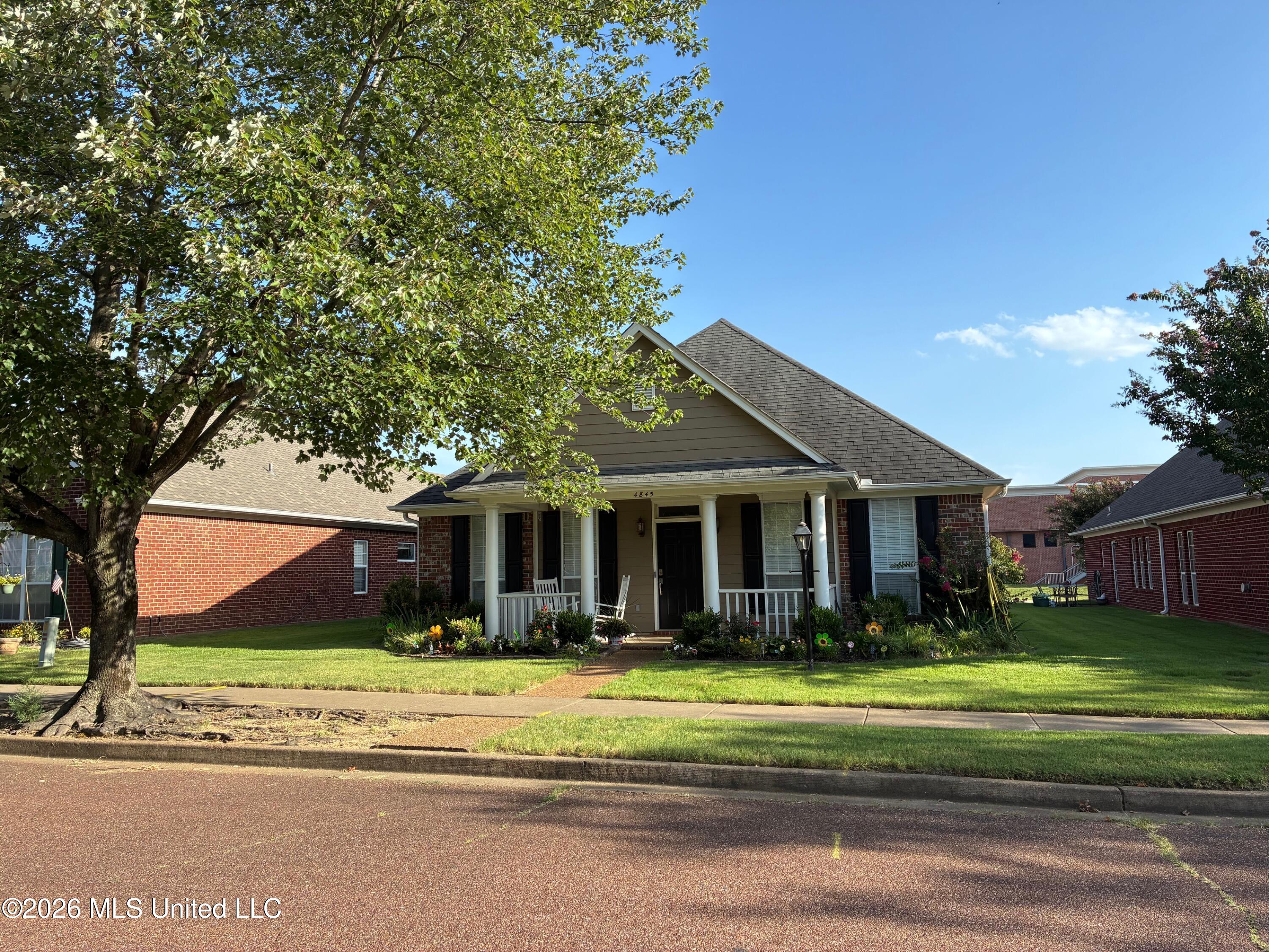 4845 Stone Cross Drive Property Photo 1