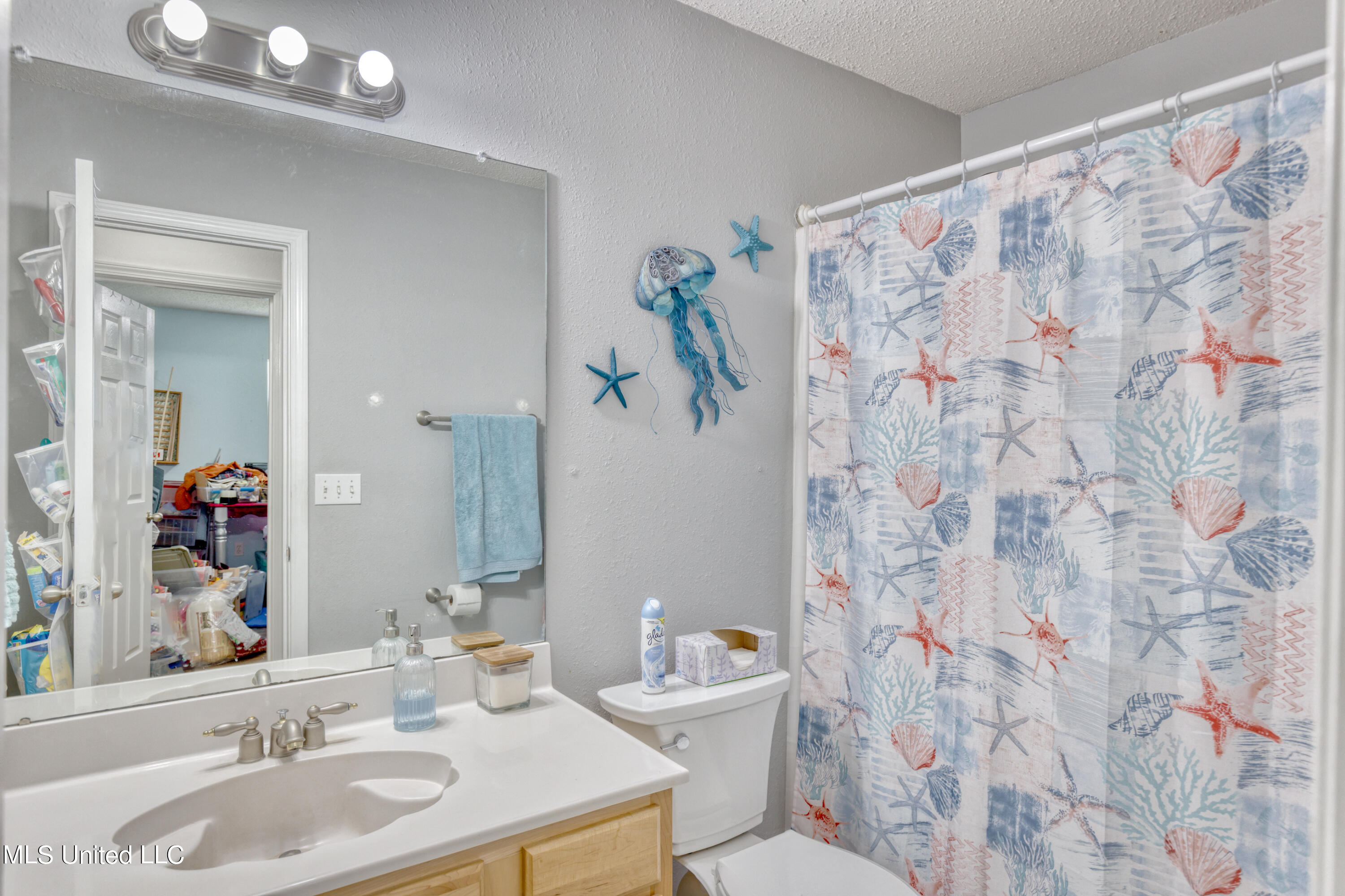 18037 Cypress Pointe Drive Property Photo 21