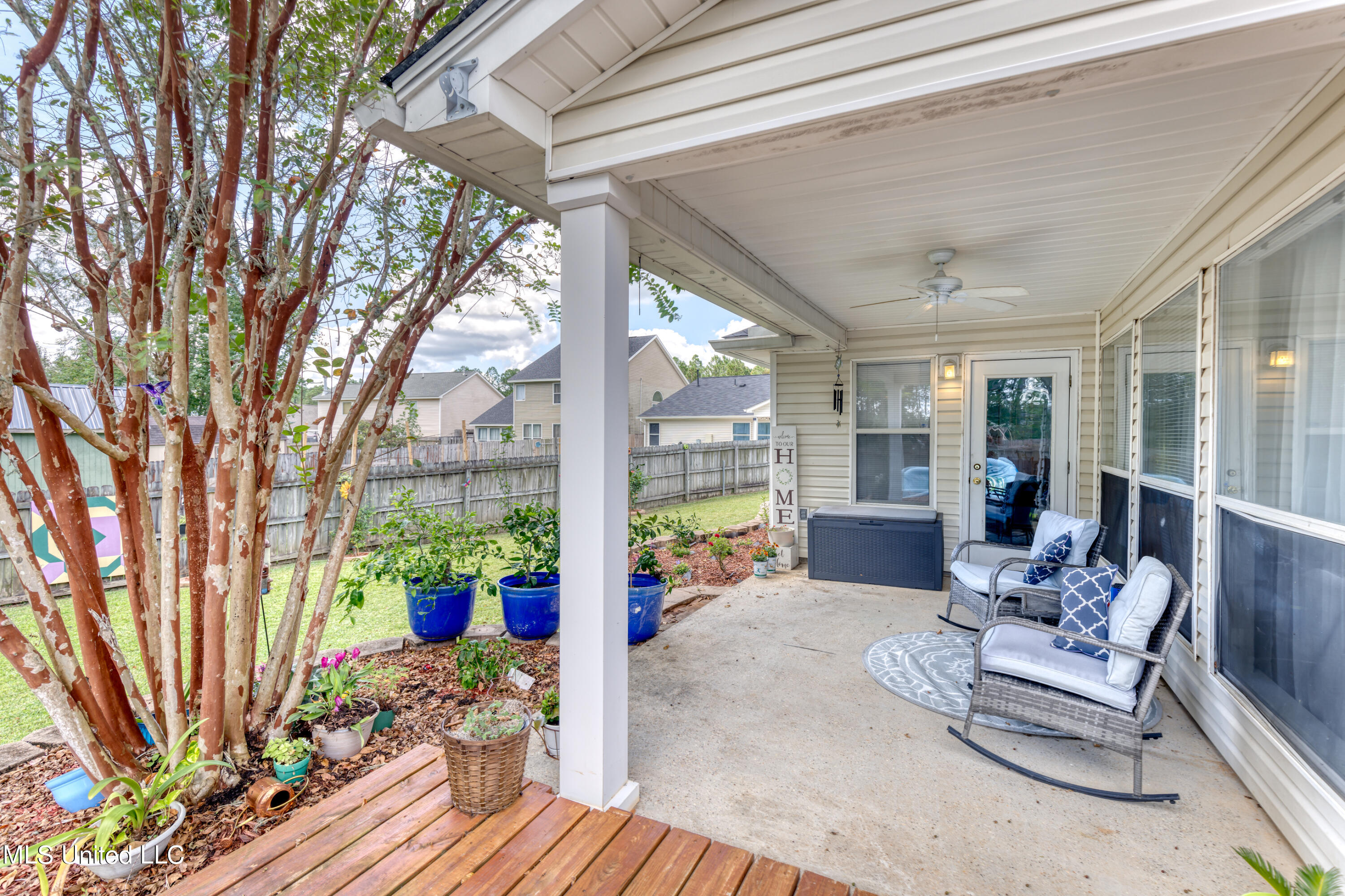 18037 Cypress Pointe Drive Property Photo 24