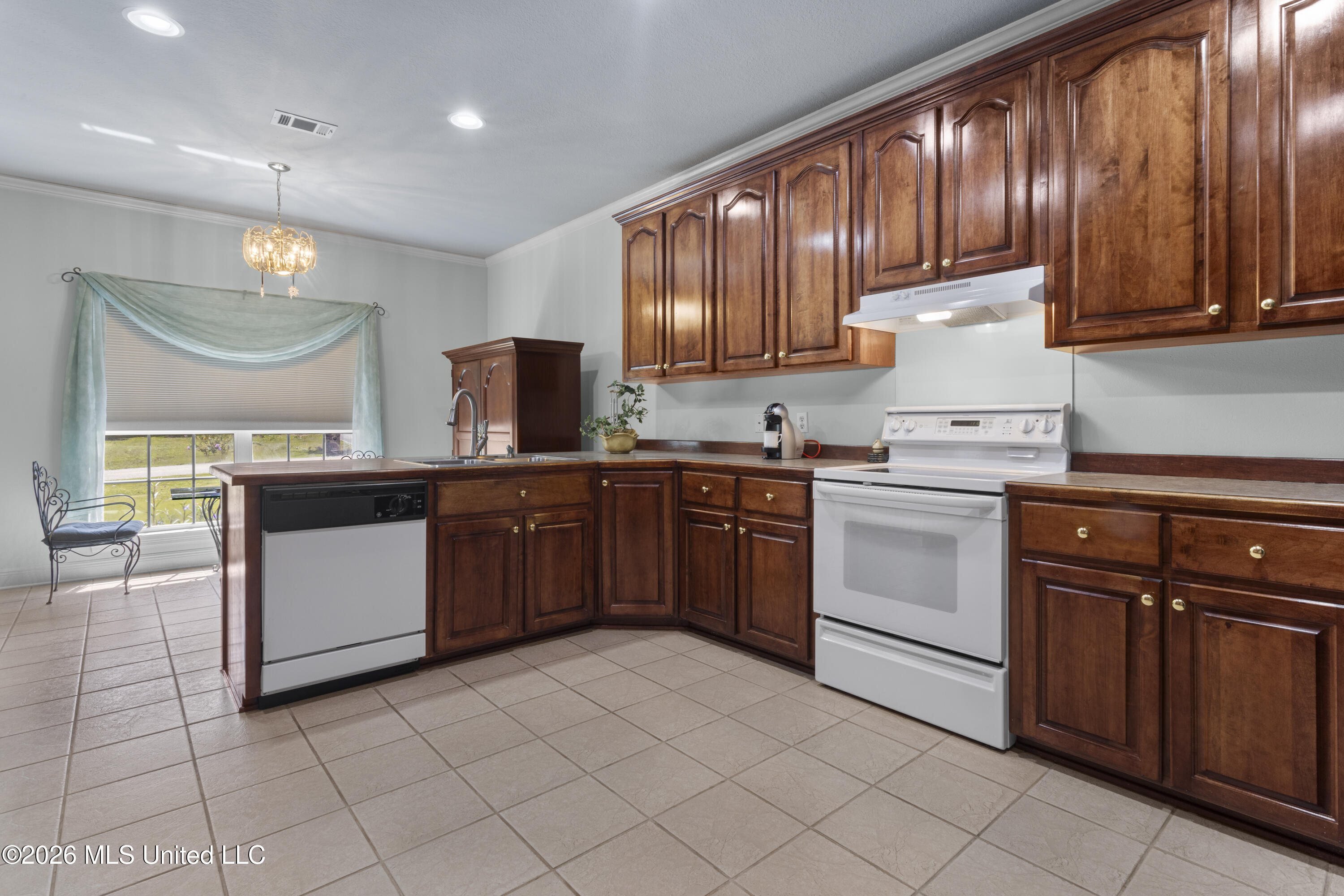 17433 Dogwood Hills Drive Property Photo 14