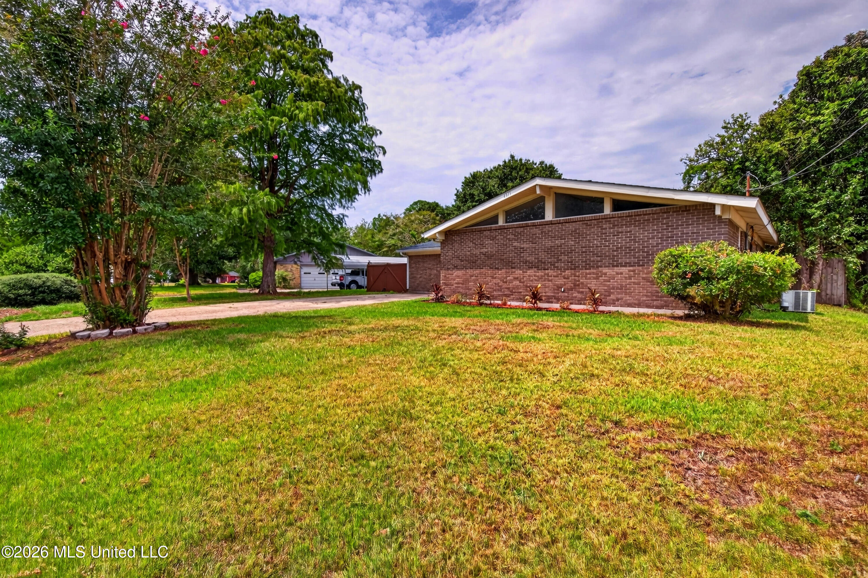 4511 Concord Street Property Photo 6