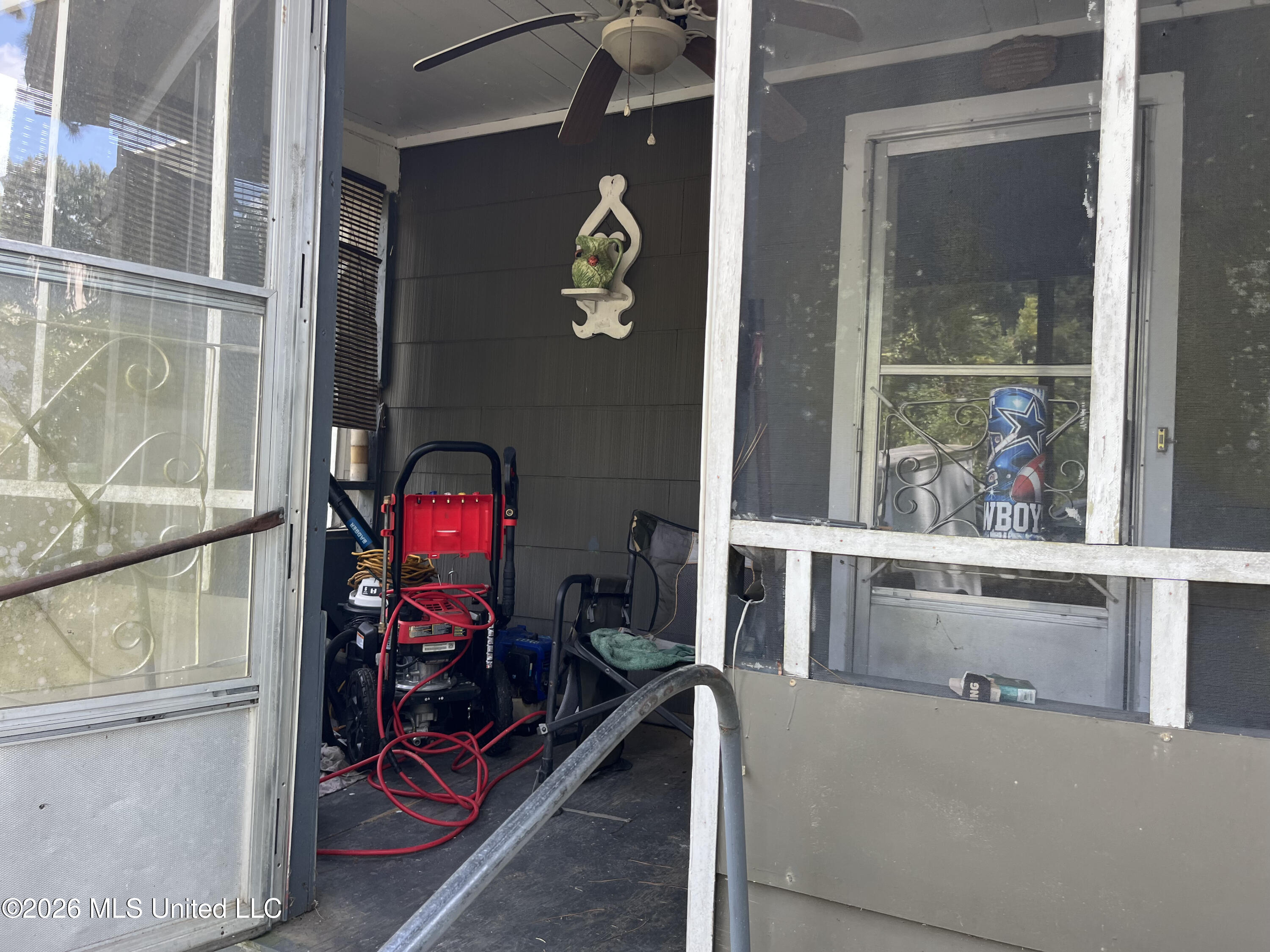 122 Stowell Street Property Photo 3