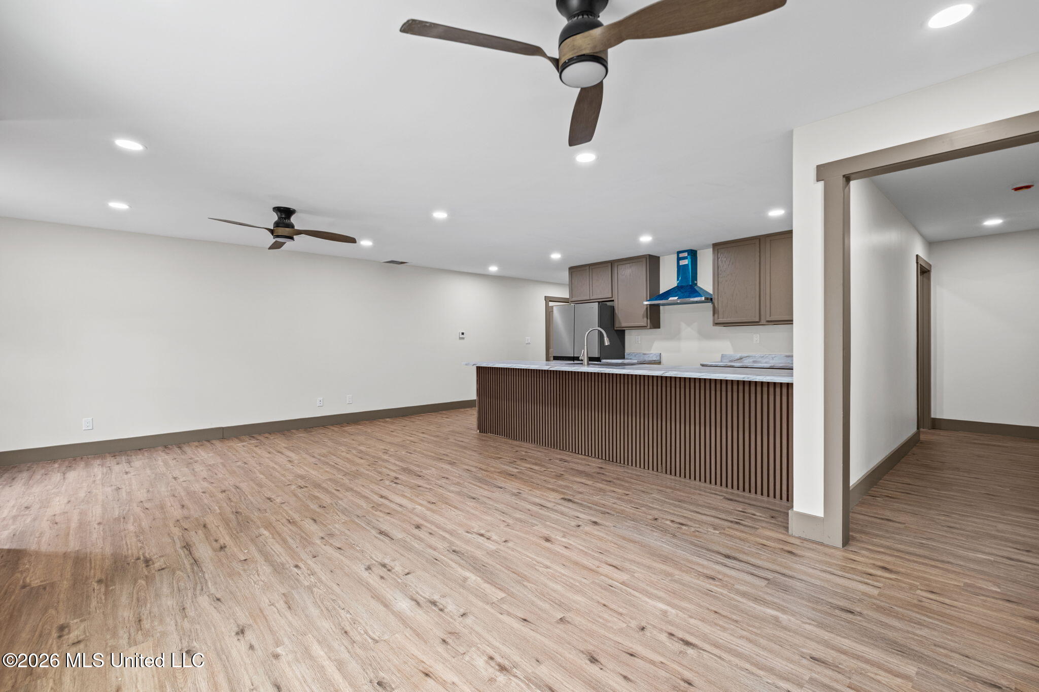 709 Coleman Avenue Property Photo 8