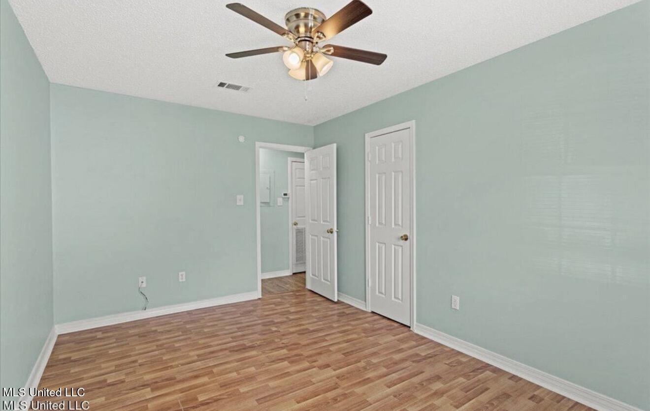 20017 Sunshine Drive Property Photo 16