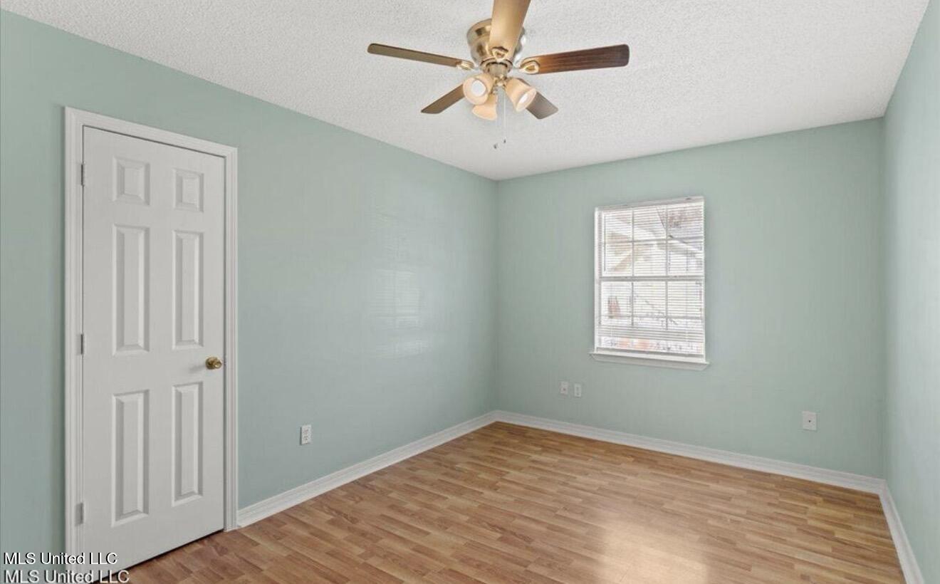 20017 Sunshine Drive Property Photo 17