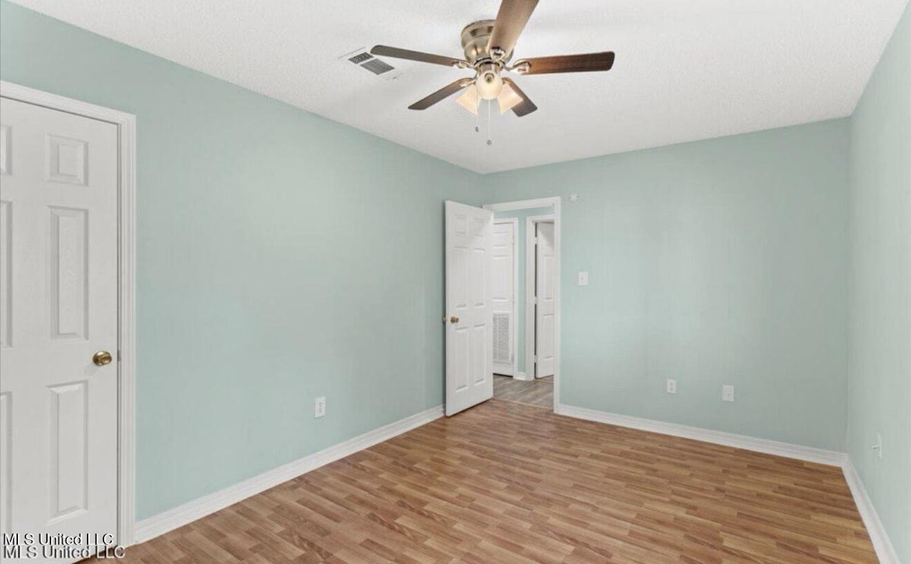 20017 Sunshine Drive Property Photo 23