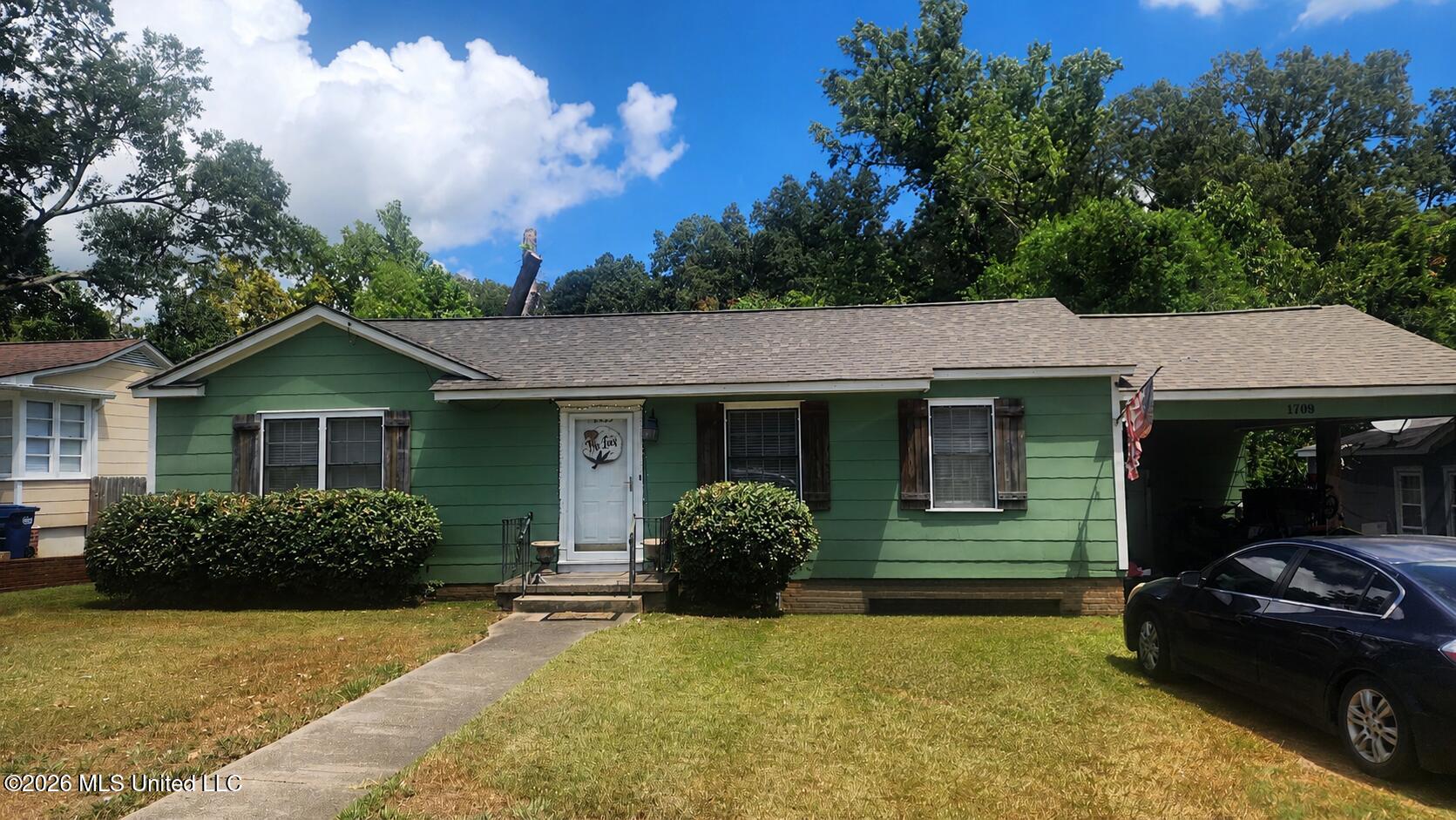 1709 Merrill Street Property Photo 1