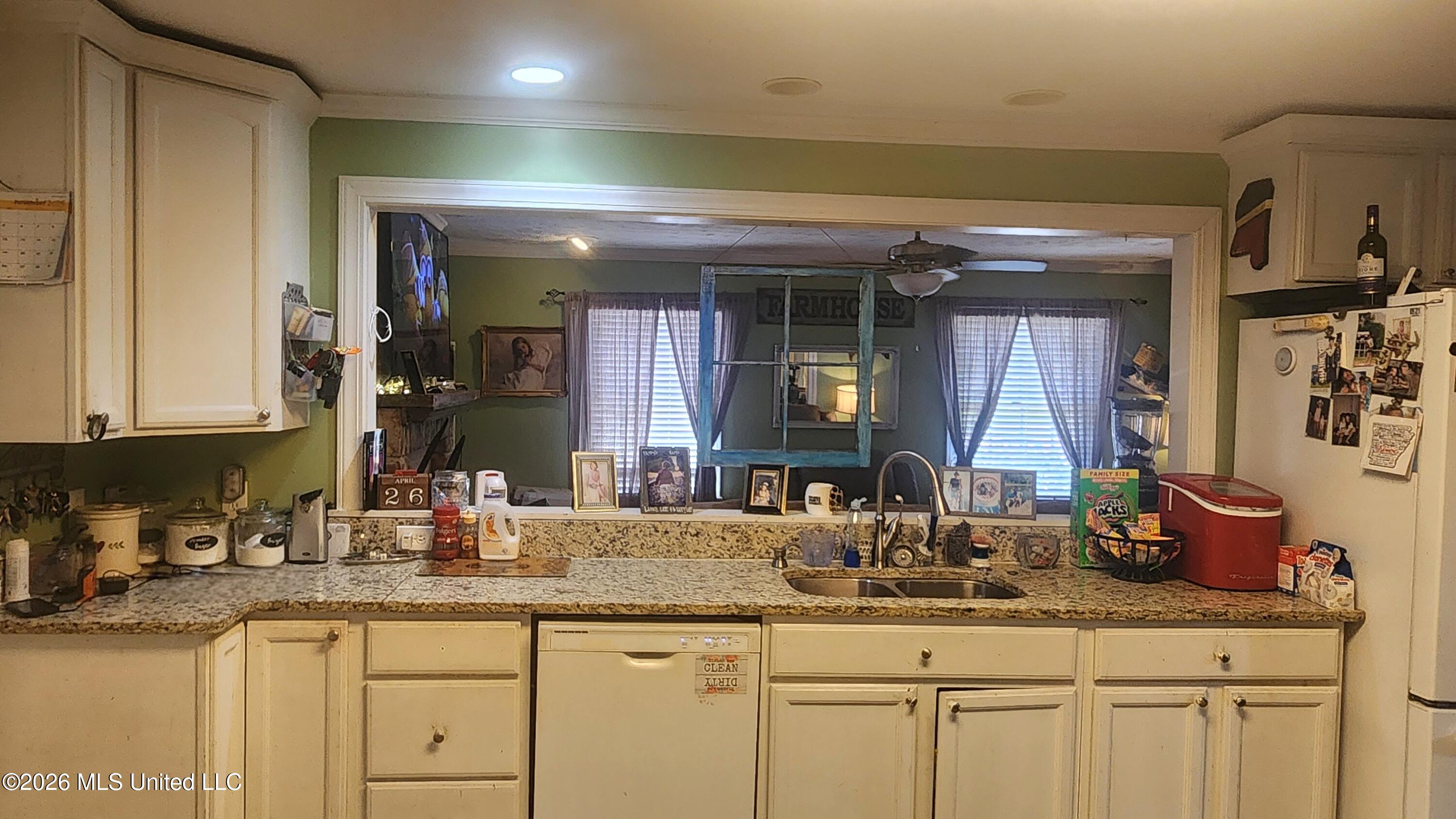1709 Merrill Street Property Photo 6