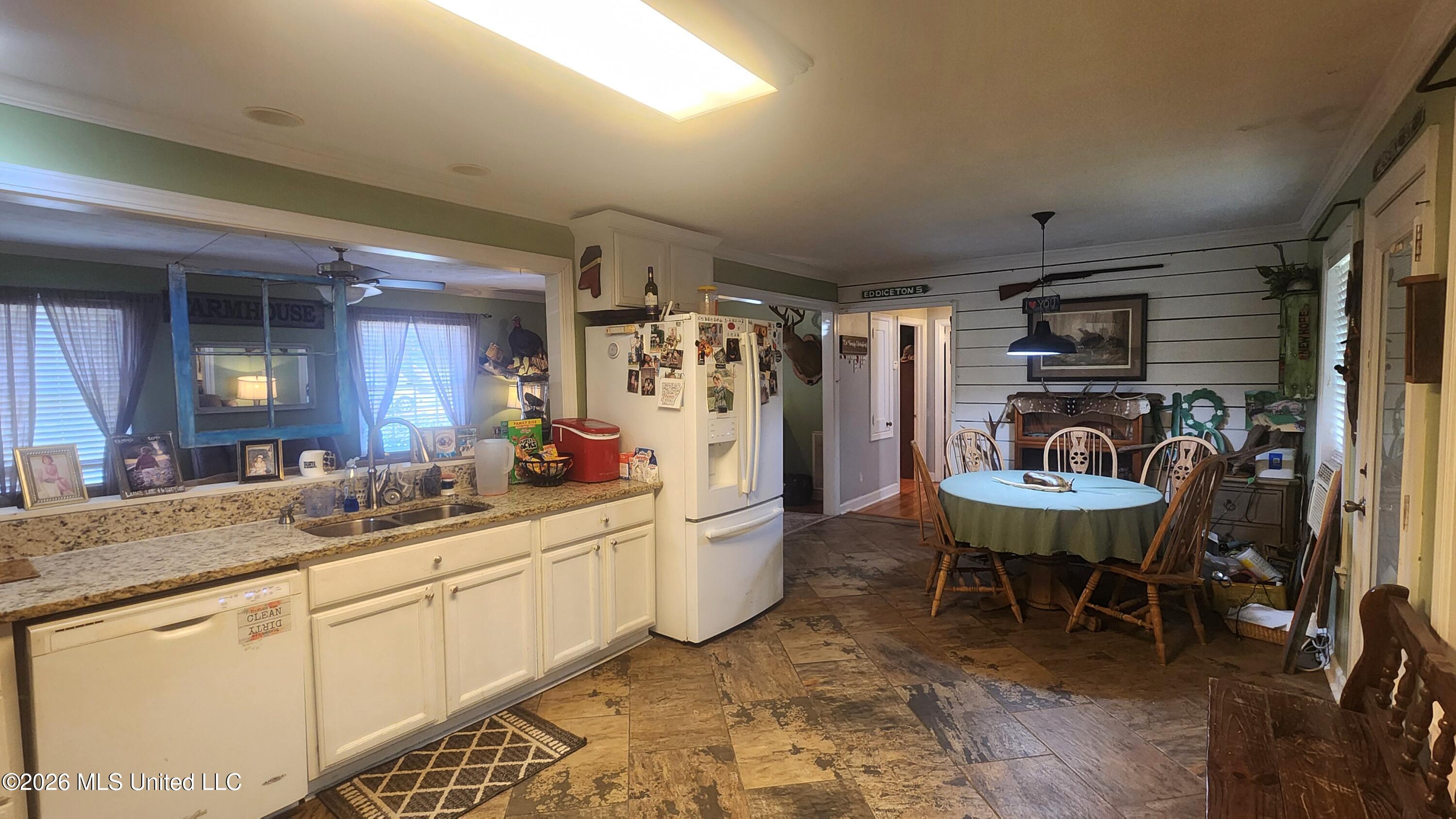 1709 Merrill Street Property Photo 7