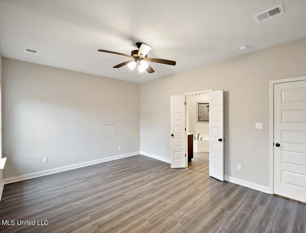 2113 Metcalf Way Property Photo 11