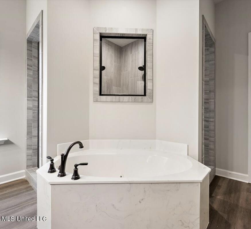 2113 Metcalf Way Property Photo 15