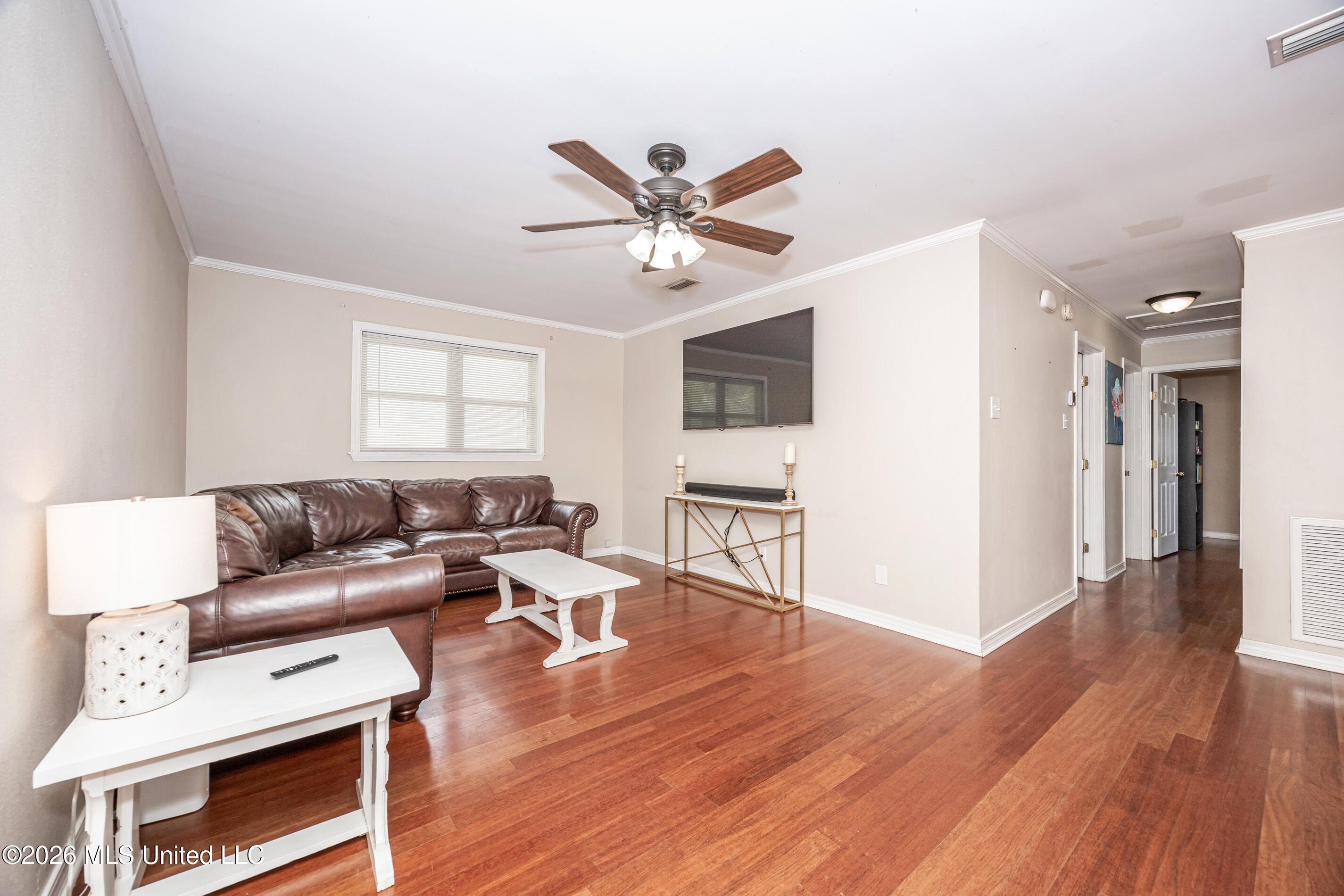 2717 Pinewood Avenue Property Photo 8