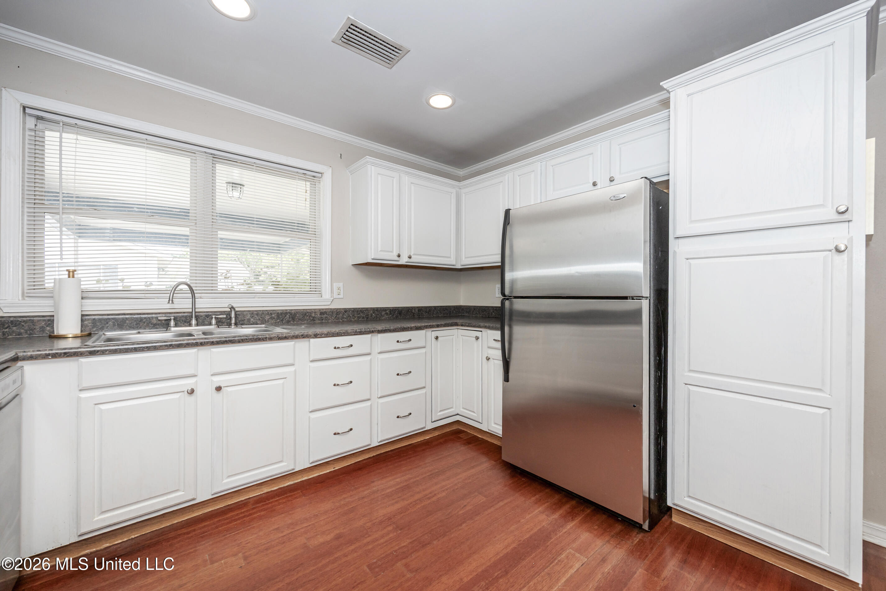 2717 Pinewood Avenue Property Photo 15