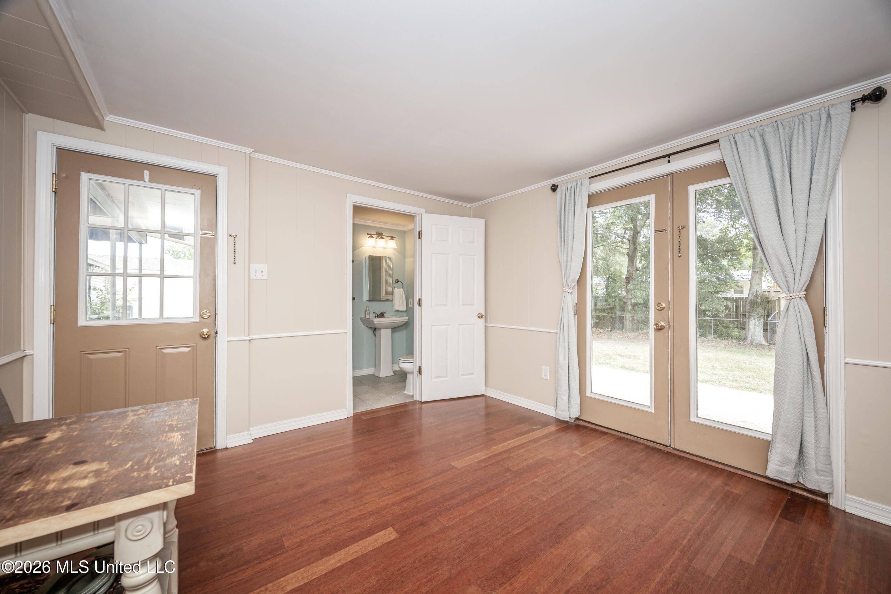 2717 Pinewood Avenue Property Photo 18