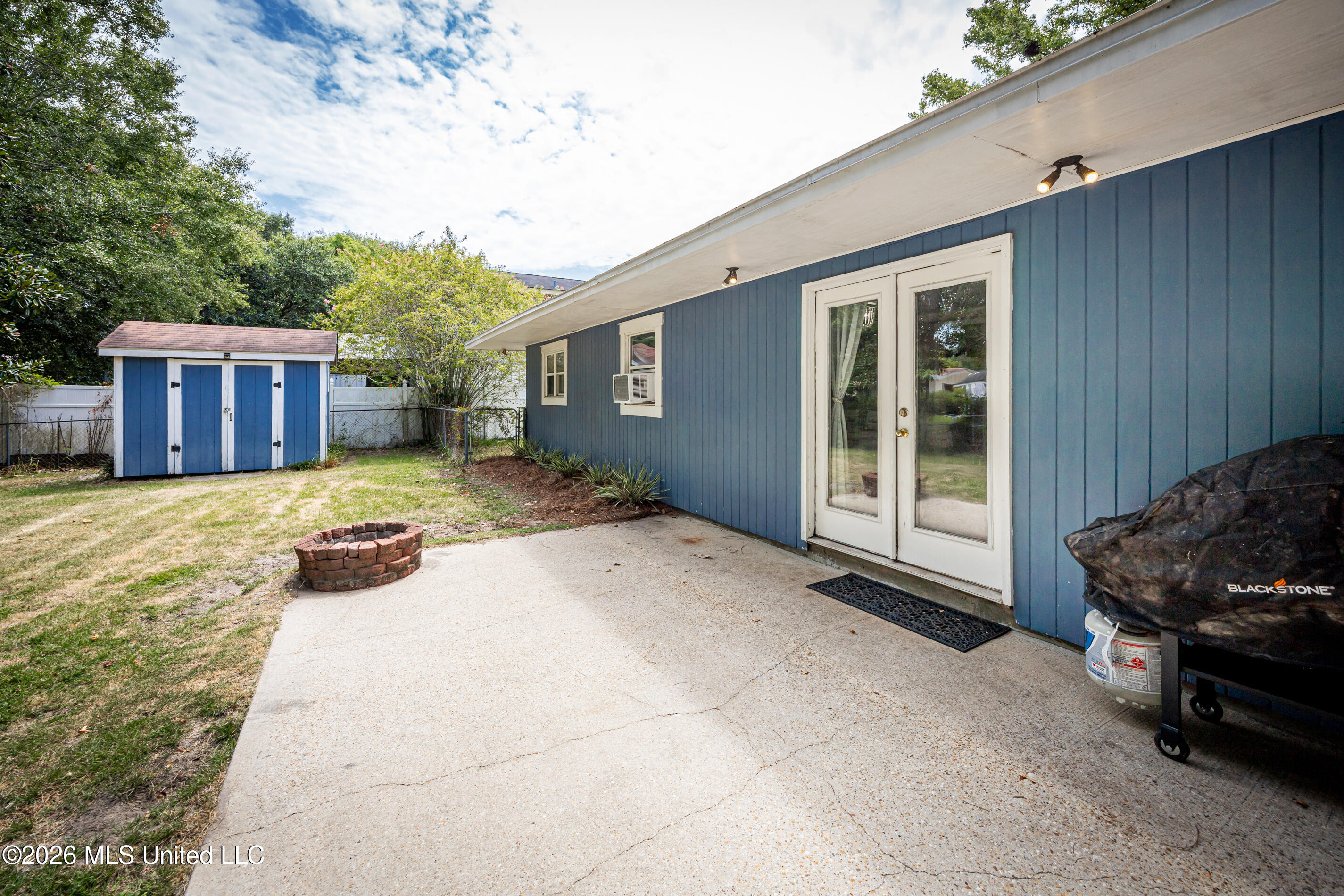 2717 Pinewood Avenue Property Photo 46