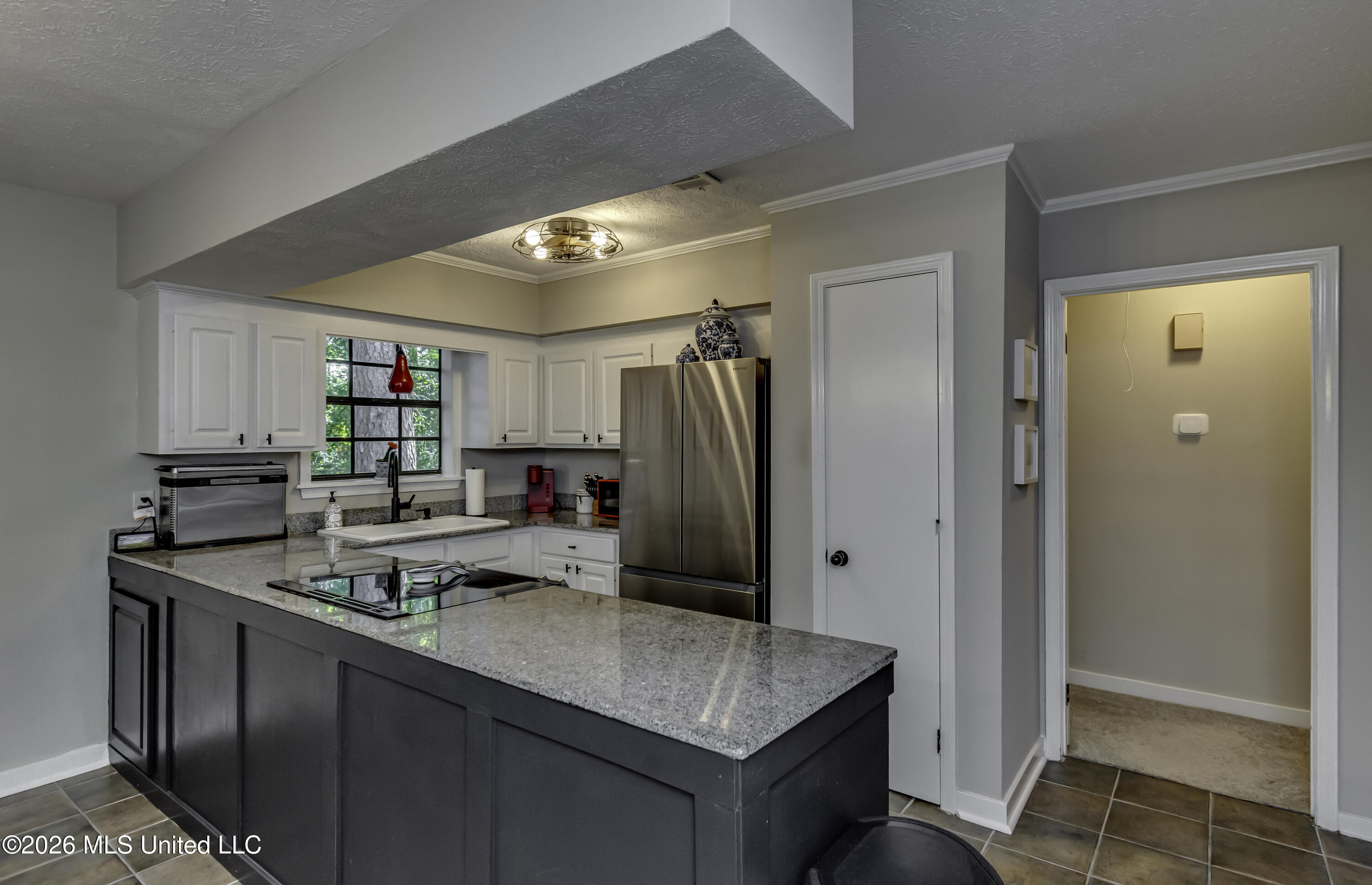 212 Dublin Court Property Photo 13
