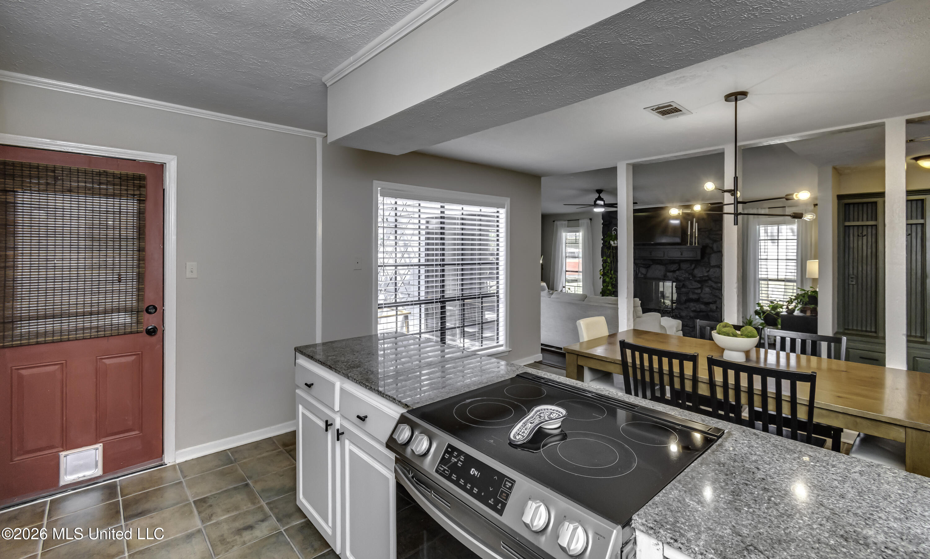 212 Dublin Court Property Photo 16