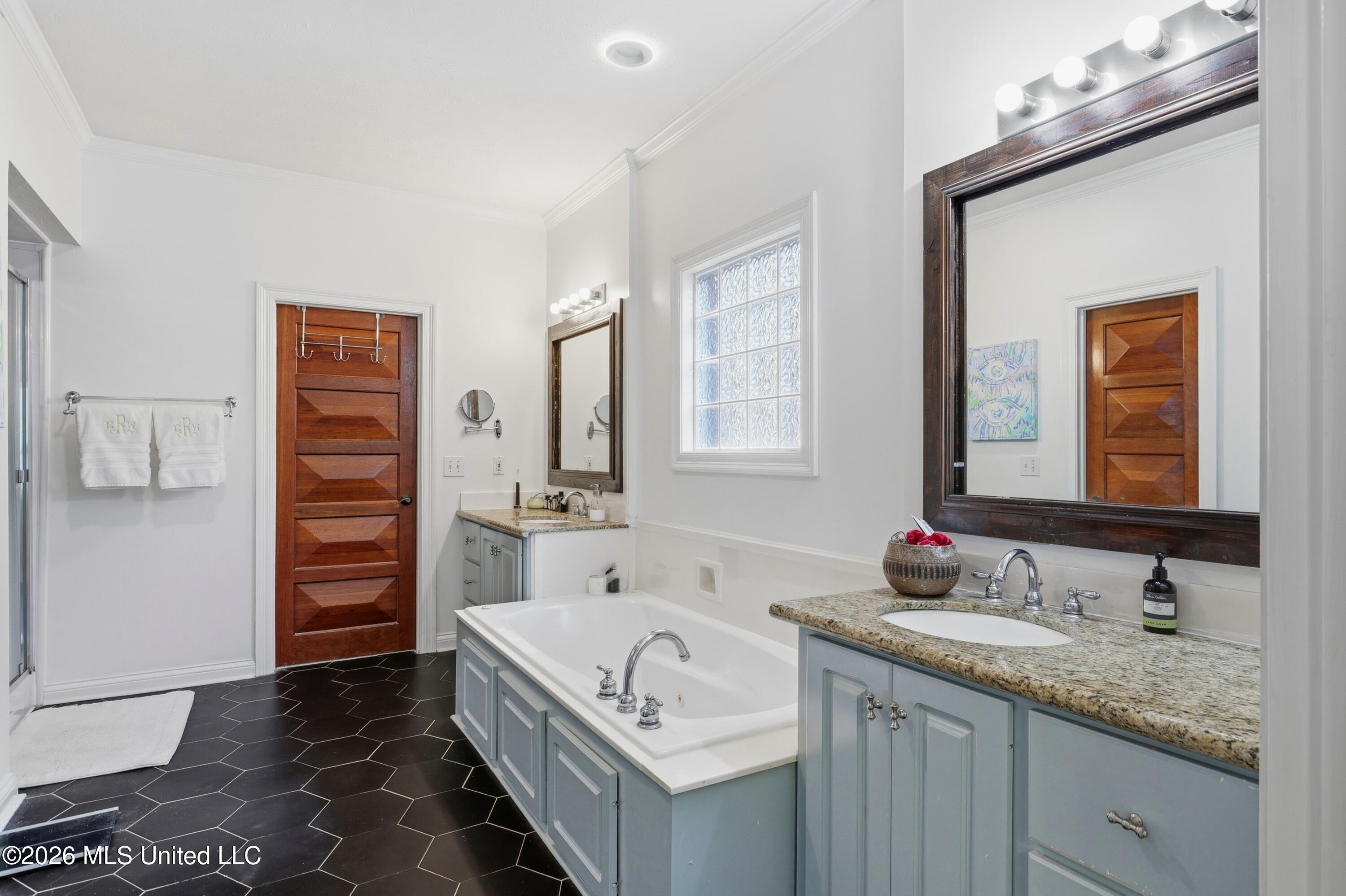 369 Pinewood Lane Property Photo 16