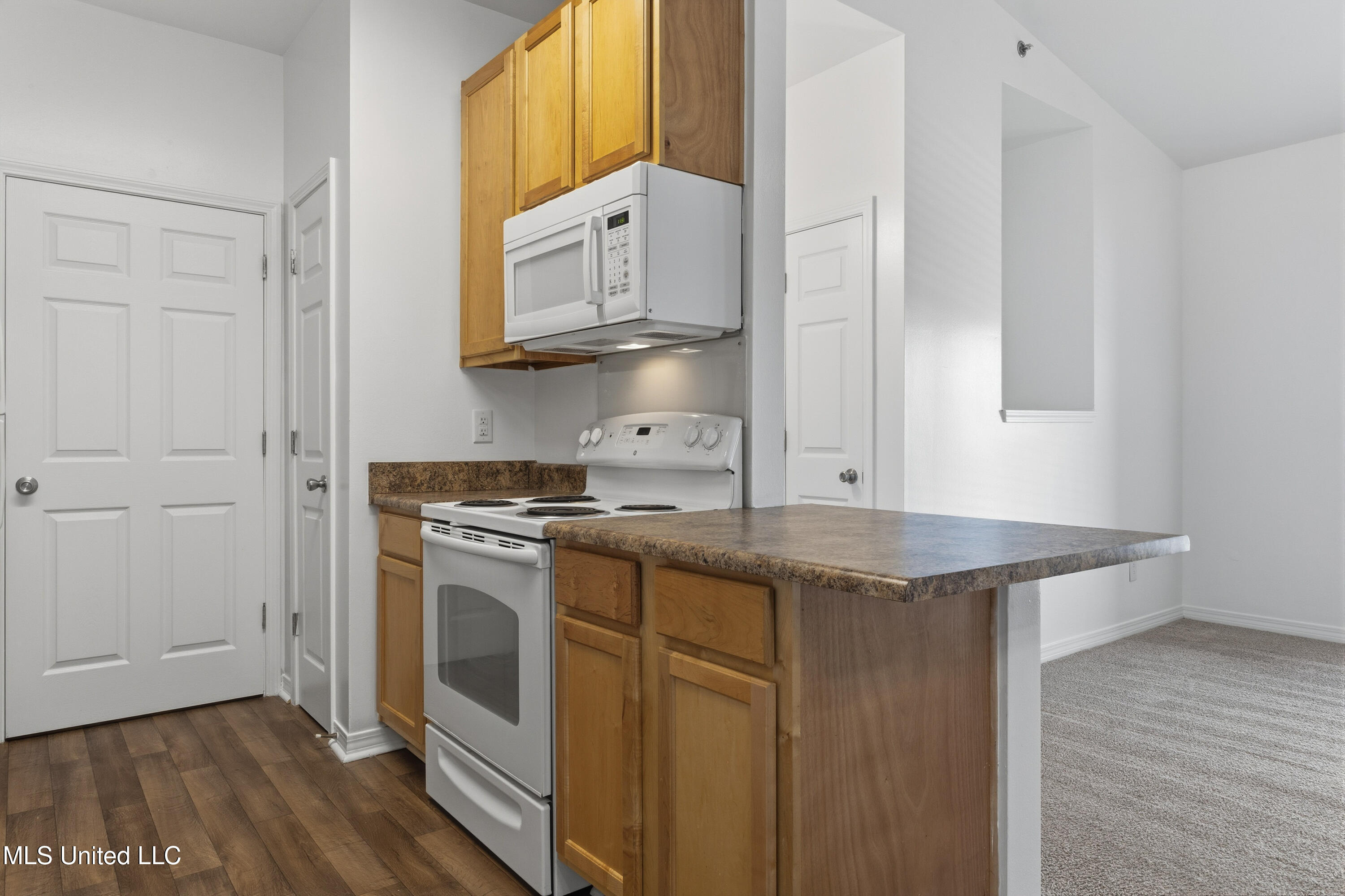 310 Holcomb Boulevard Property Photo 14