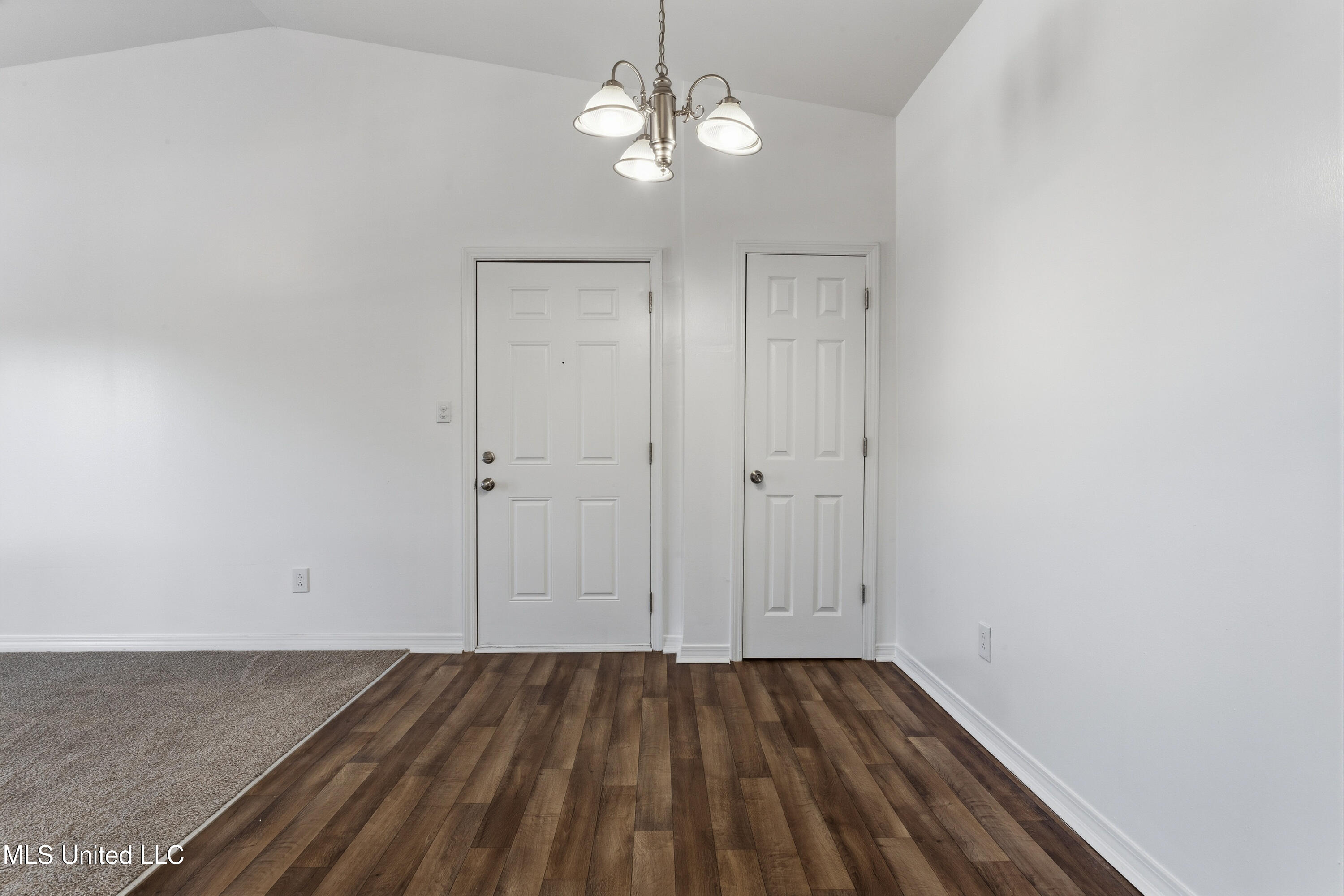310 Holcomb Boulevard Property Photo 16