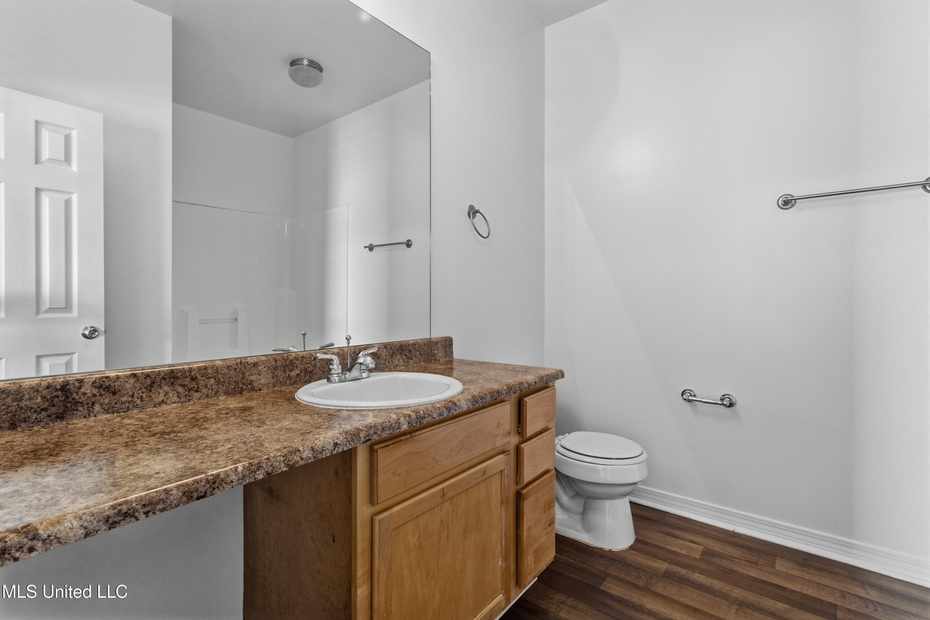 310 Holcomb Boulevard Property Photo 21