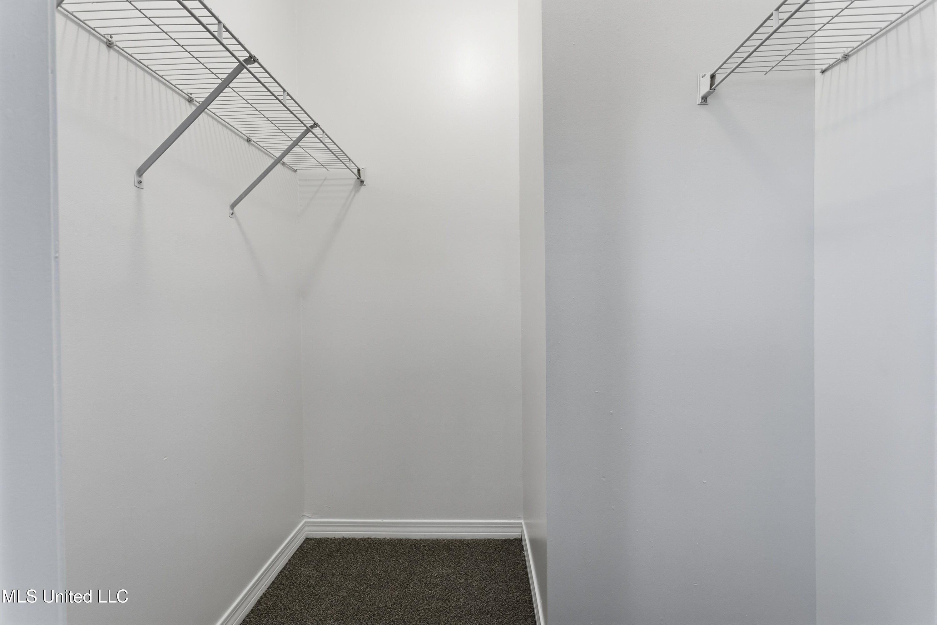 310 Holcomb Boulevard Property Photo 23