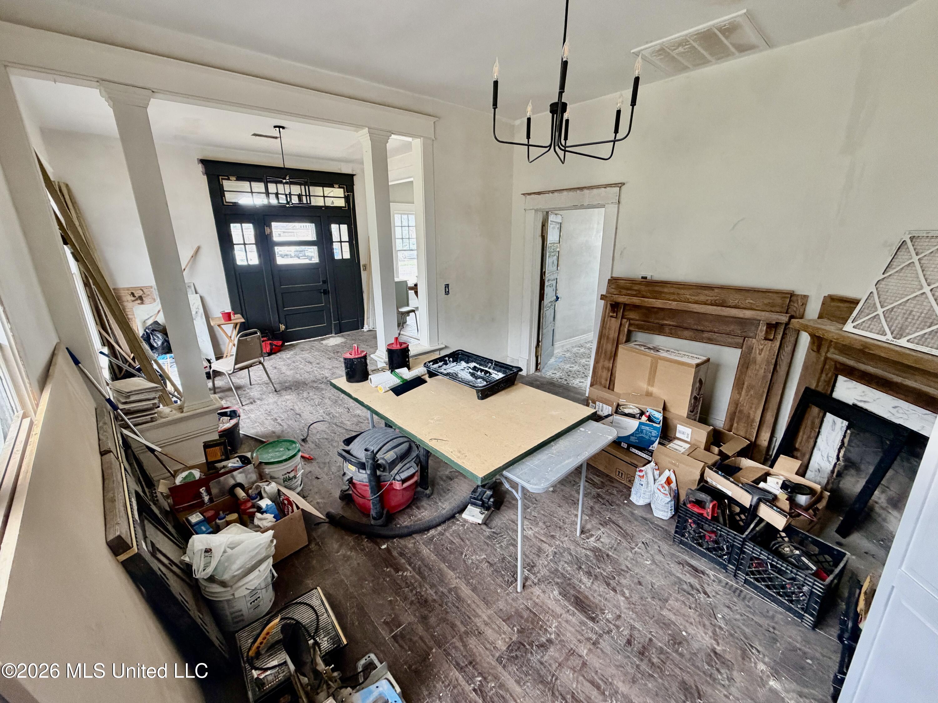 205 E 3rd Street Property Photo 5