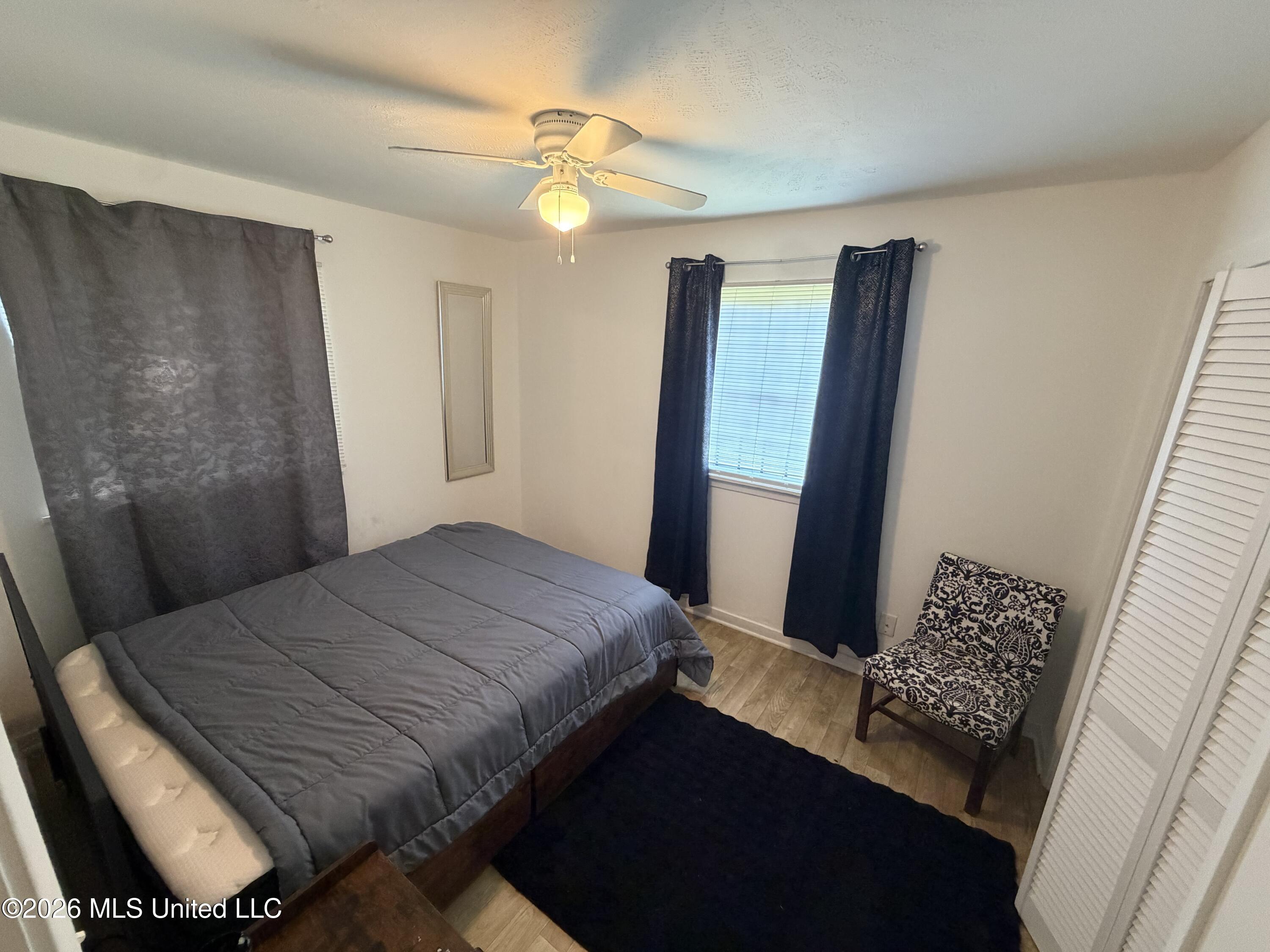 5552 Crepe Myrtle Drive Property Photo 9
