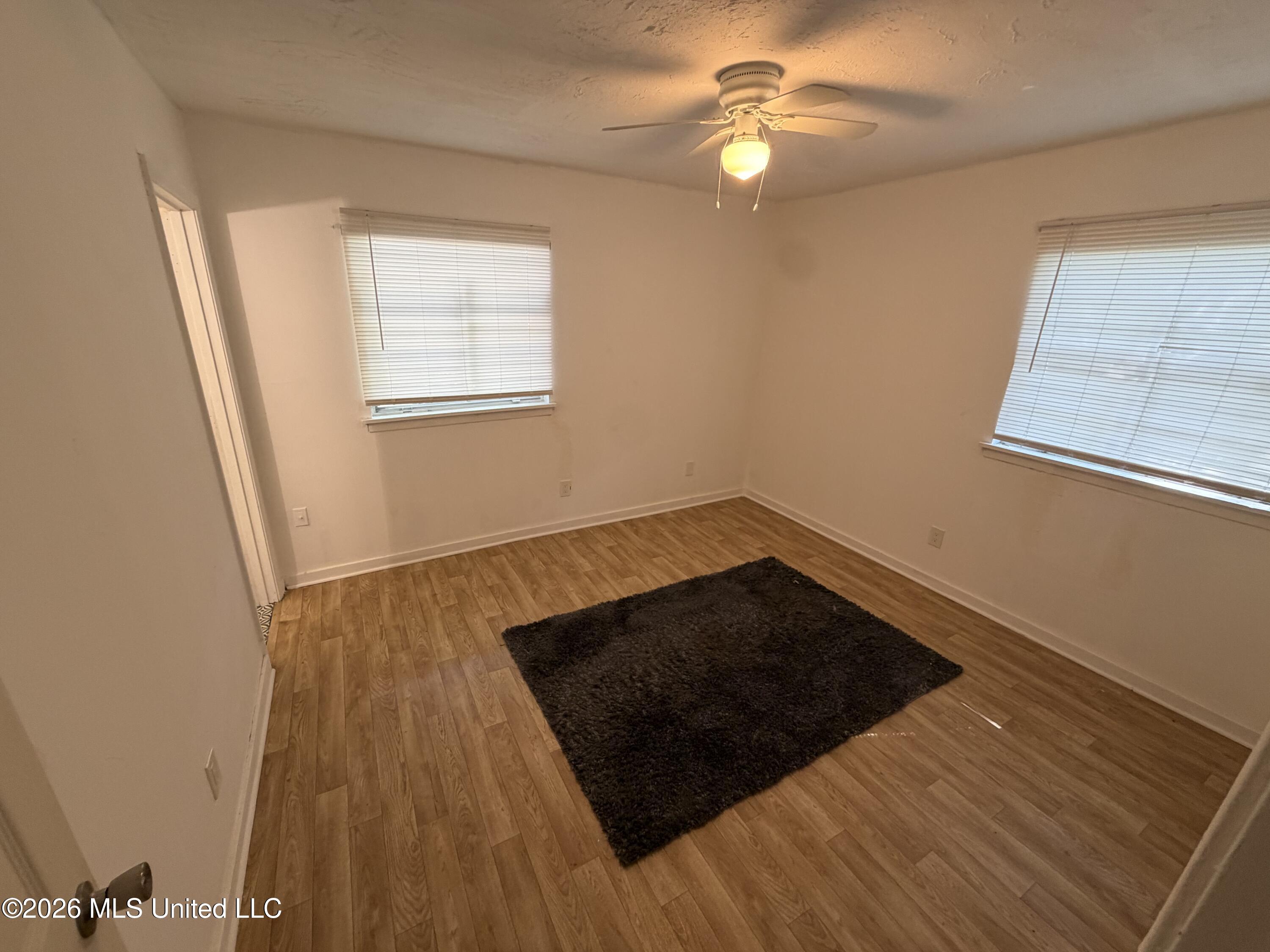 5552 Crepe Myrtle Drive Property Photo 10