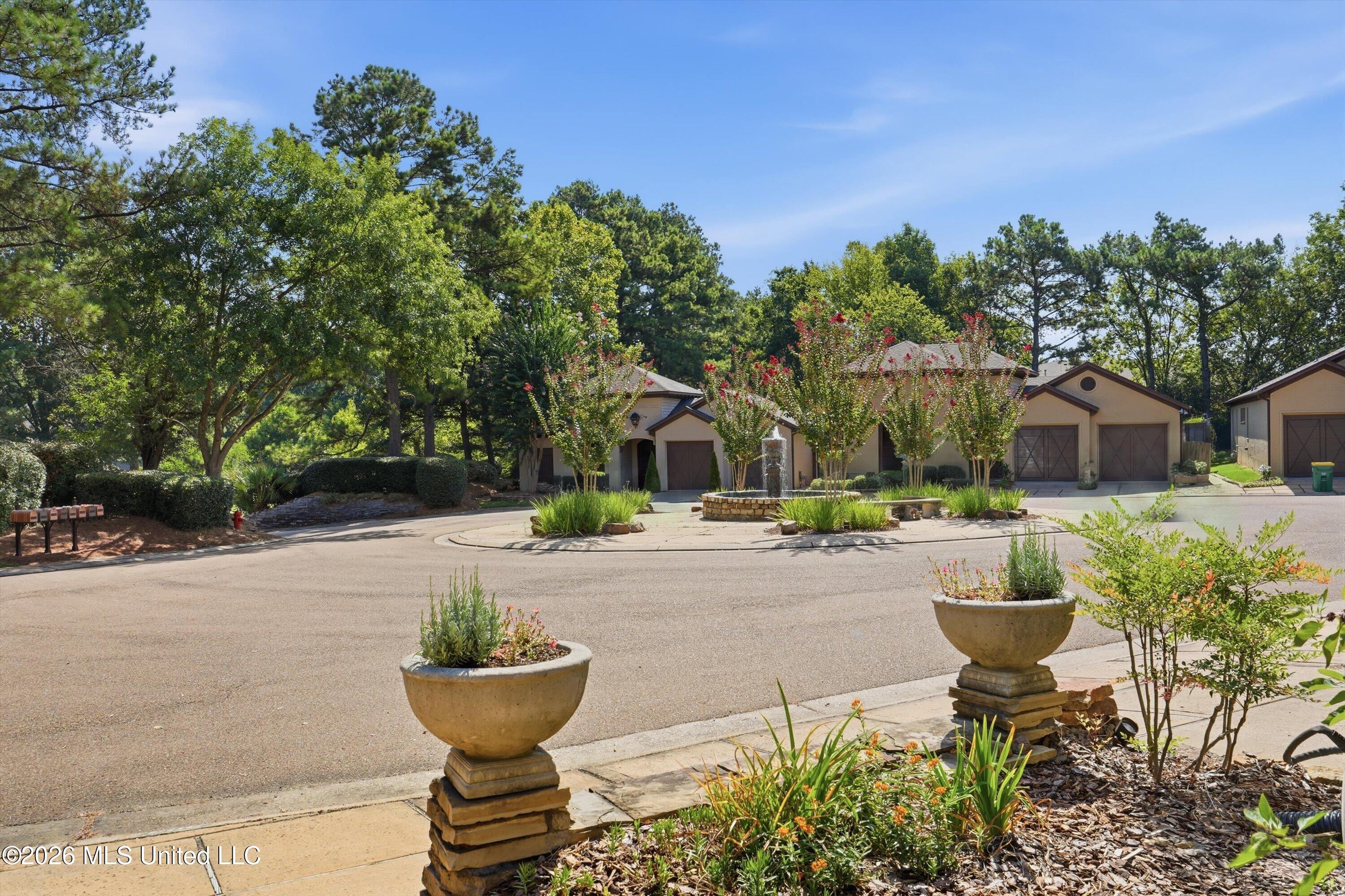 303 Tuscany Court Property Photo 4