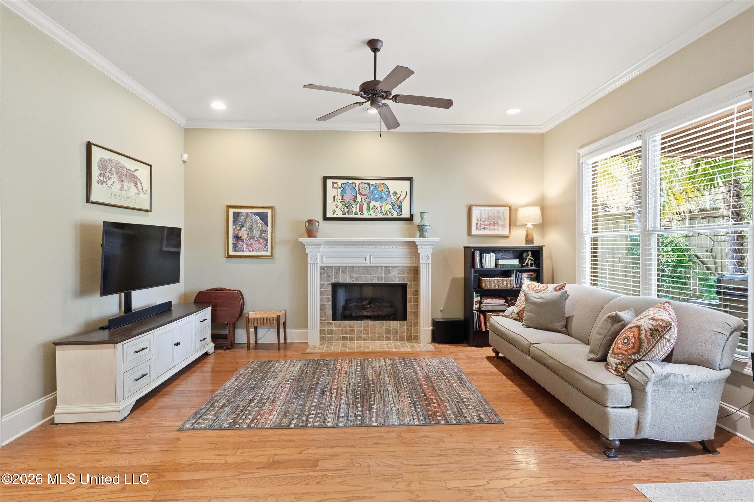 303 Tuscany Court Property Photo 14
