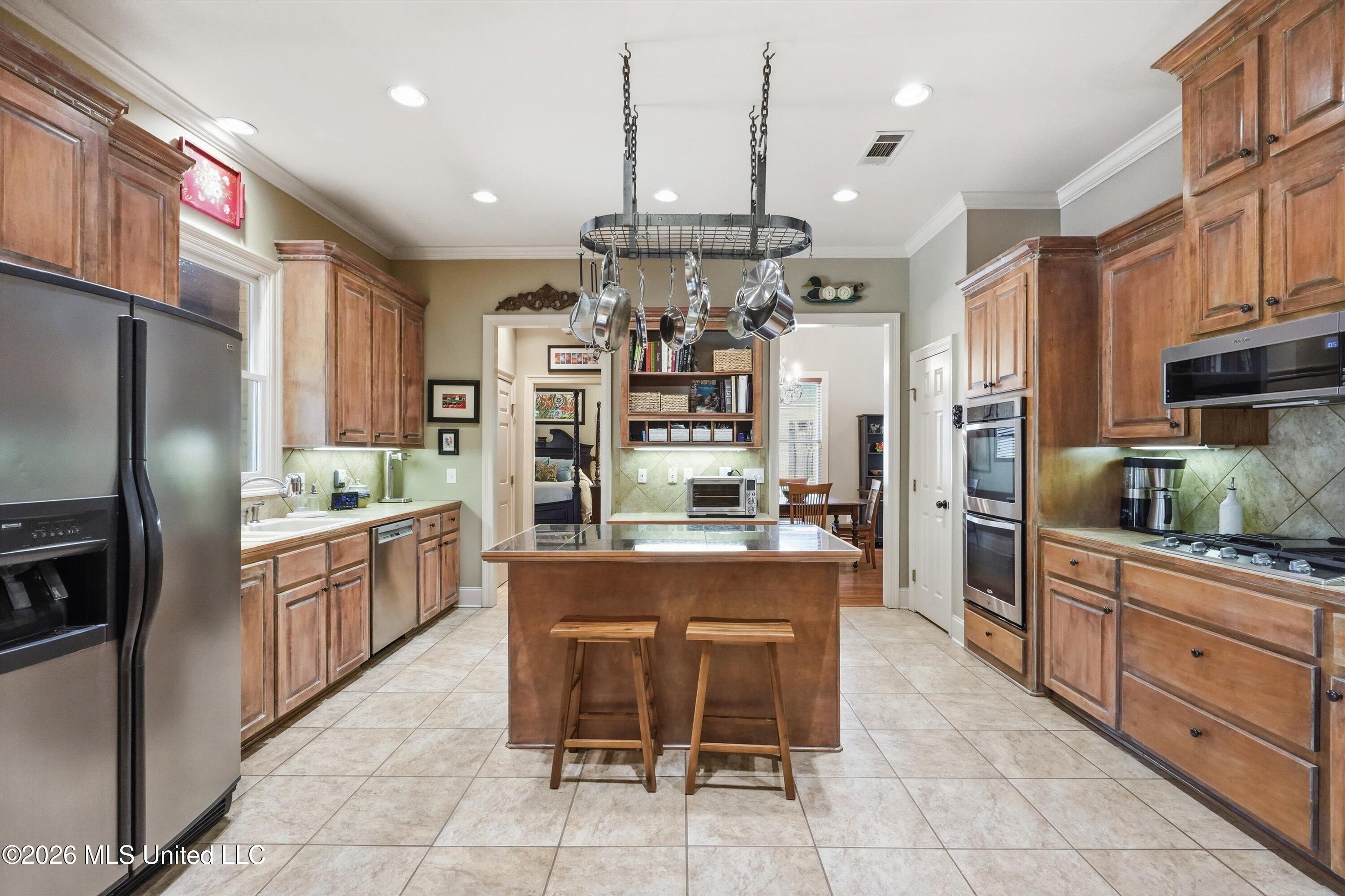 303 Tuscany Court Property Photo 16