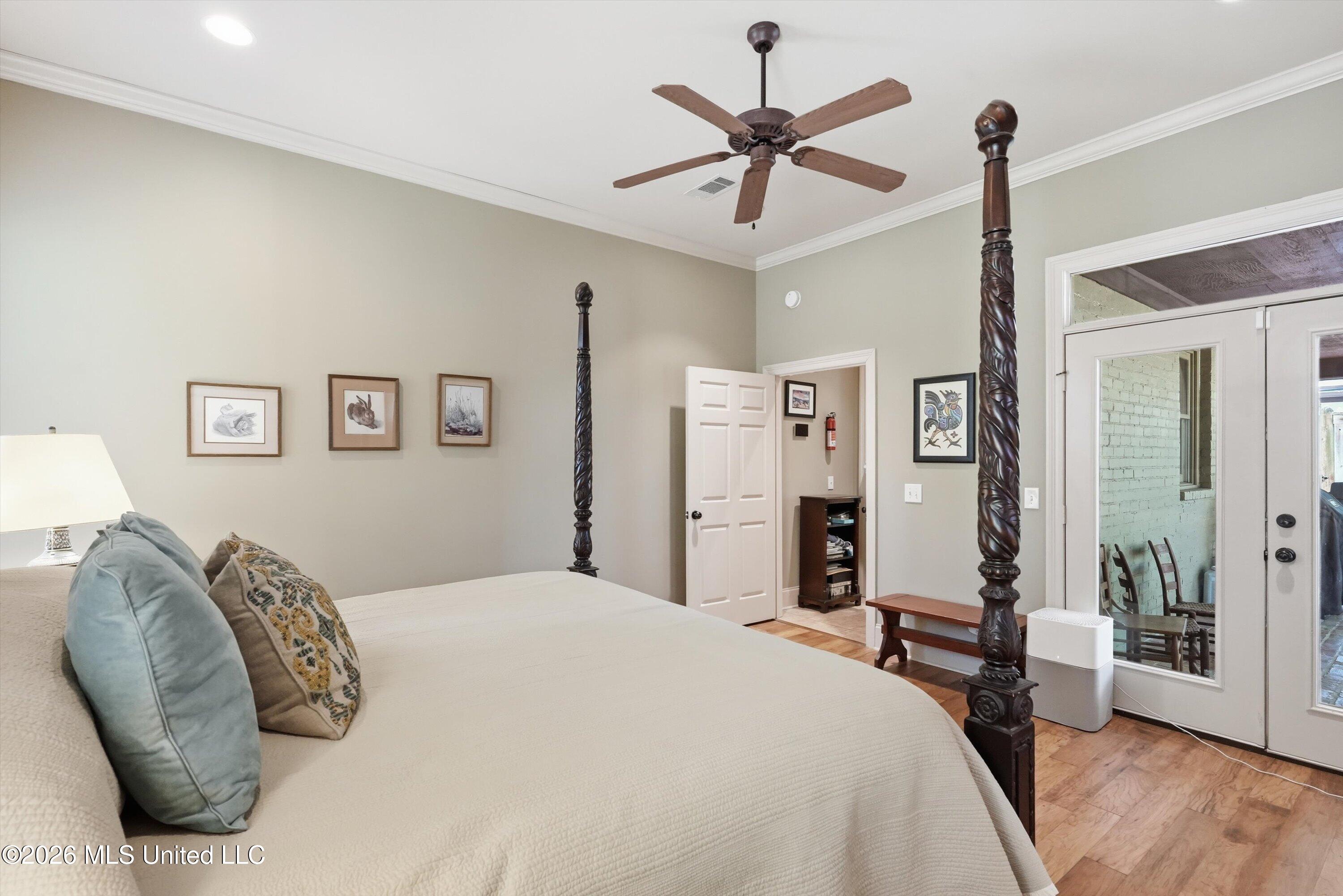 303 Tuscany Court Property Photo 25