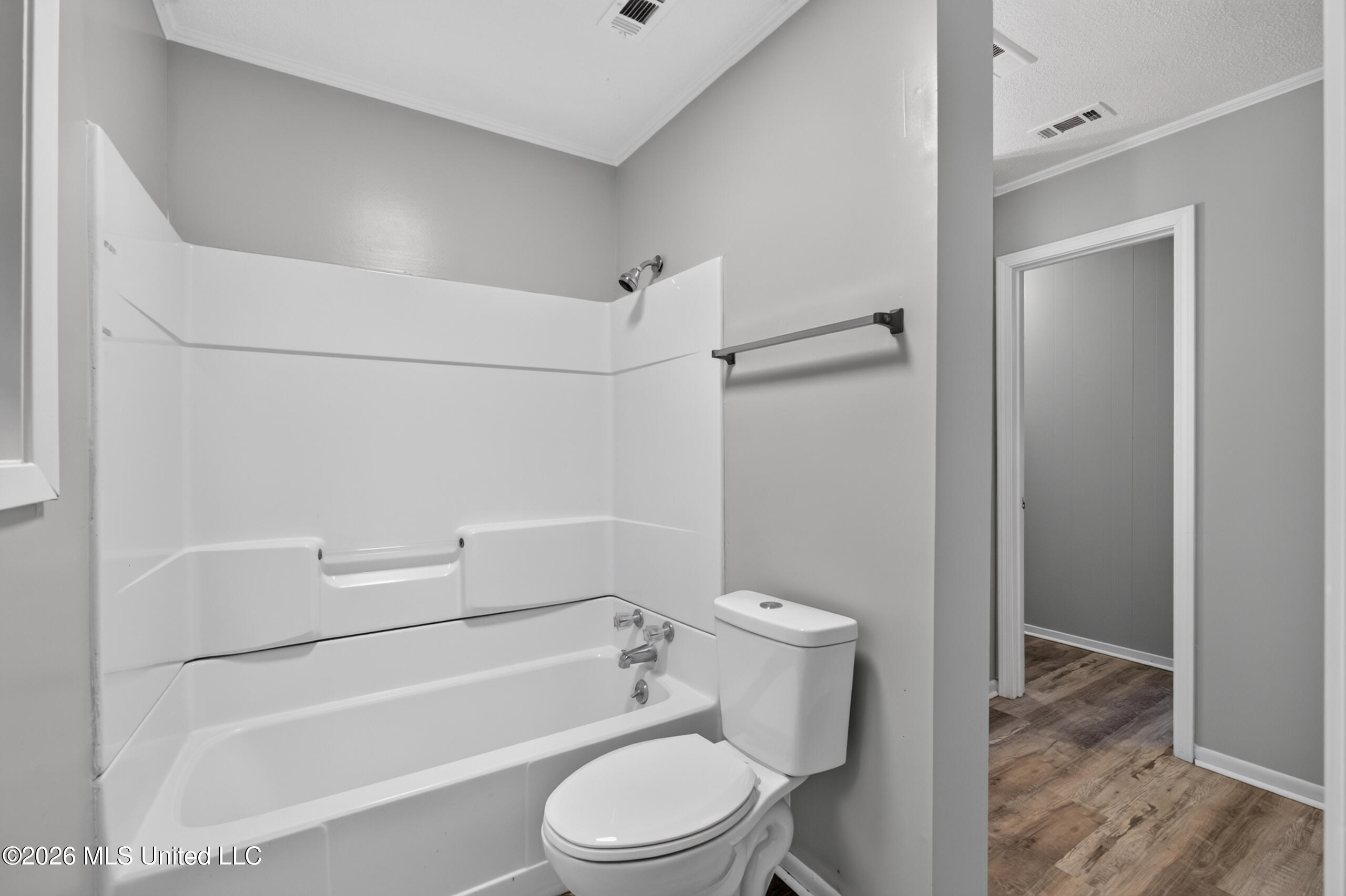 804 Camp Avenue Property Photo 18
