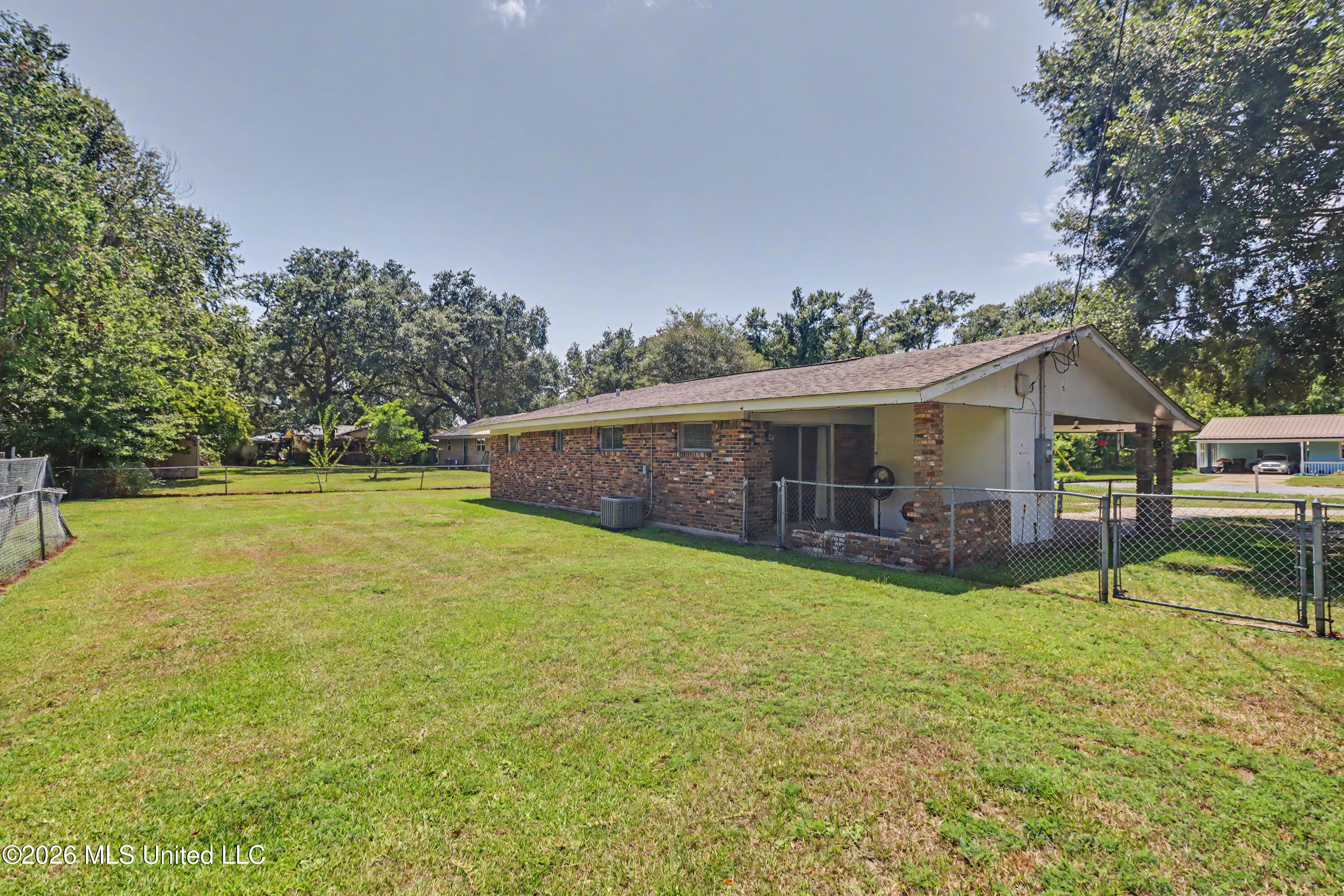 214 Harris Avenue Property Photo 17