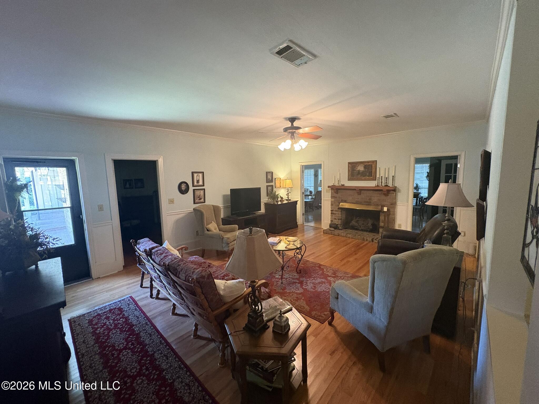 731 Academy Drive Property Photo 4