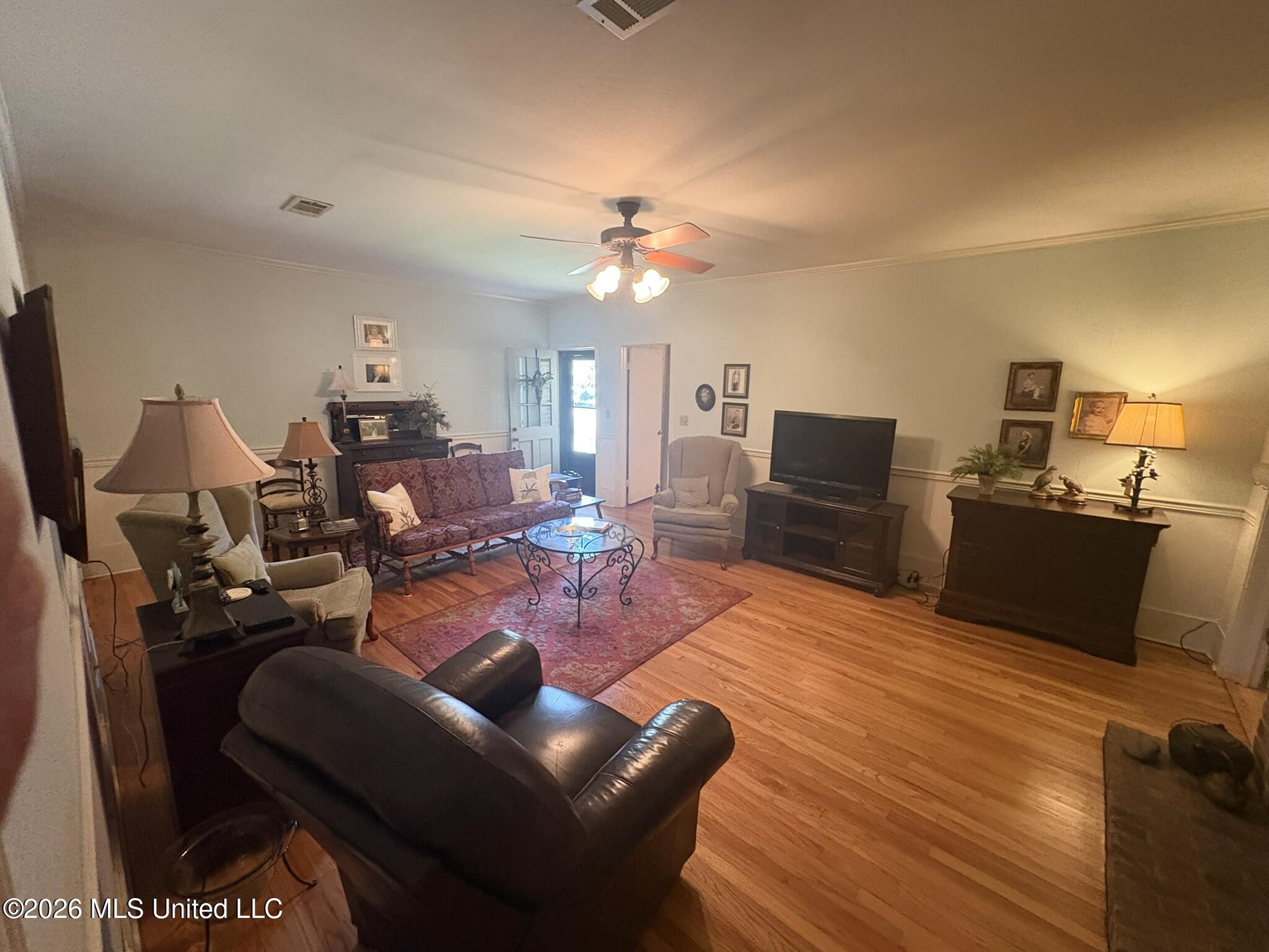 731 Academy Drive Property Photo 5