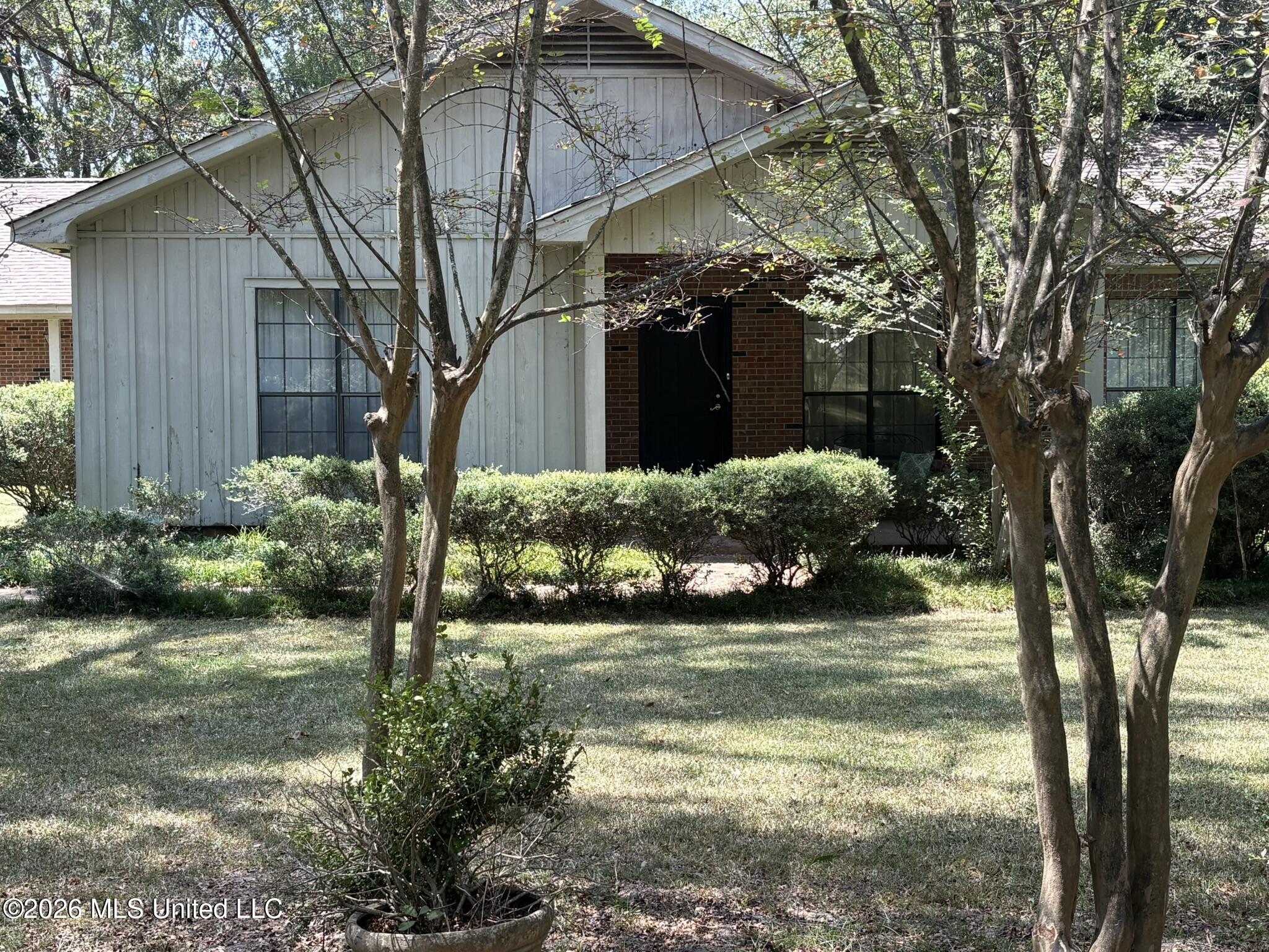 731 Academy Drive Property Photo 6