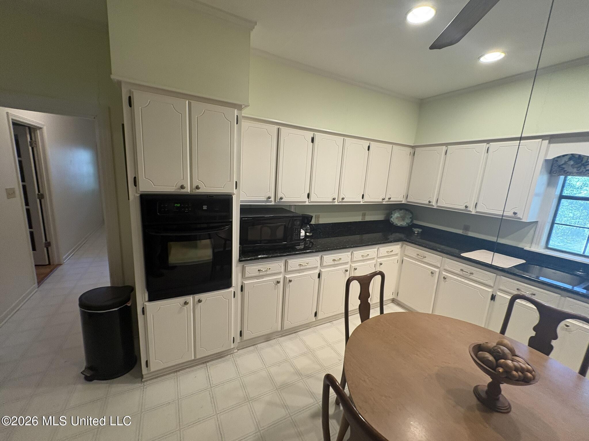 731 Academy Drive Property Photo 10