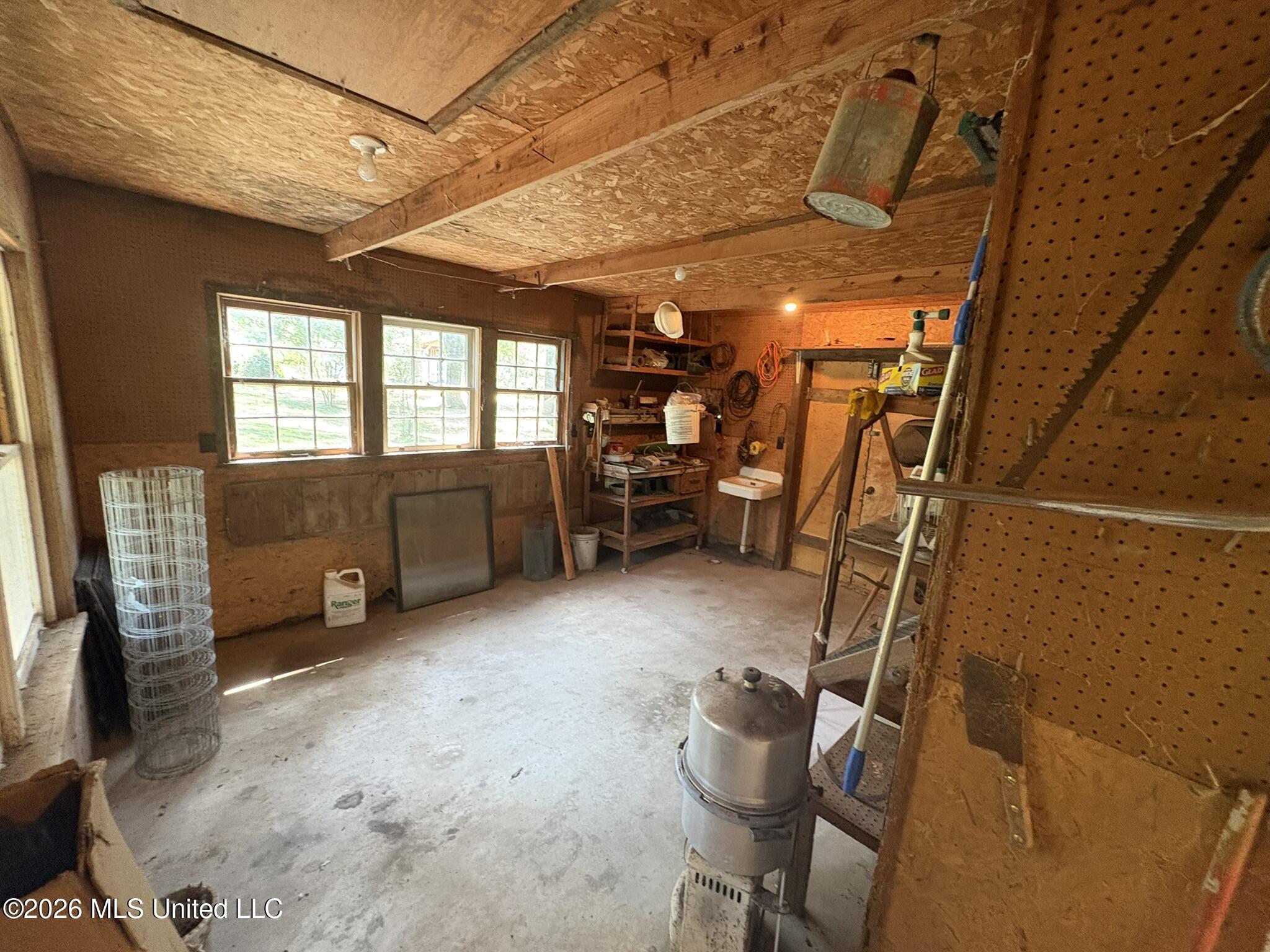 731 Academy Drive Property Photo 36