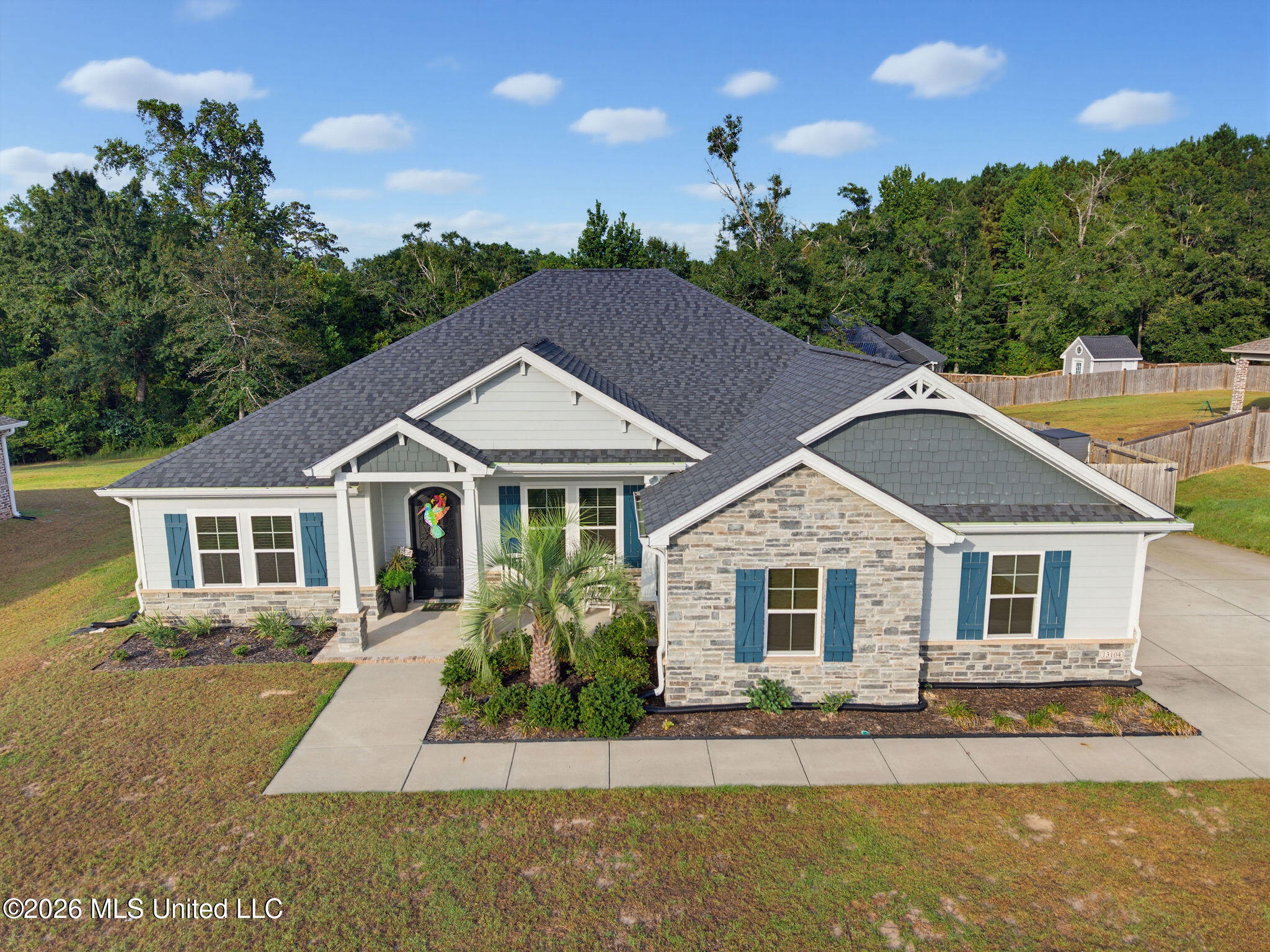13104 John Lee Road Property Photo 1