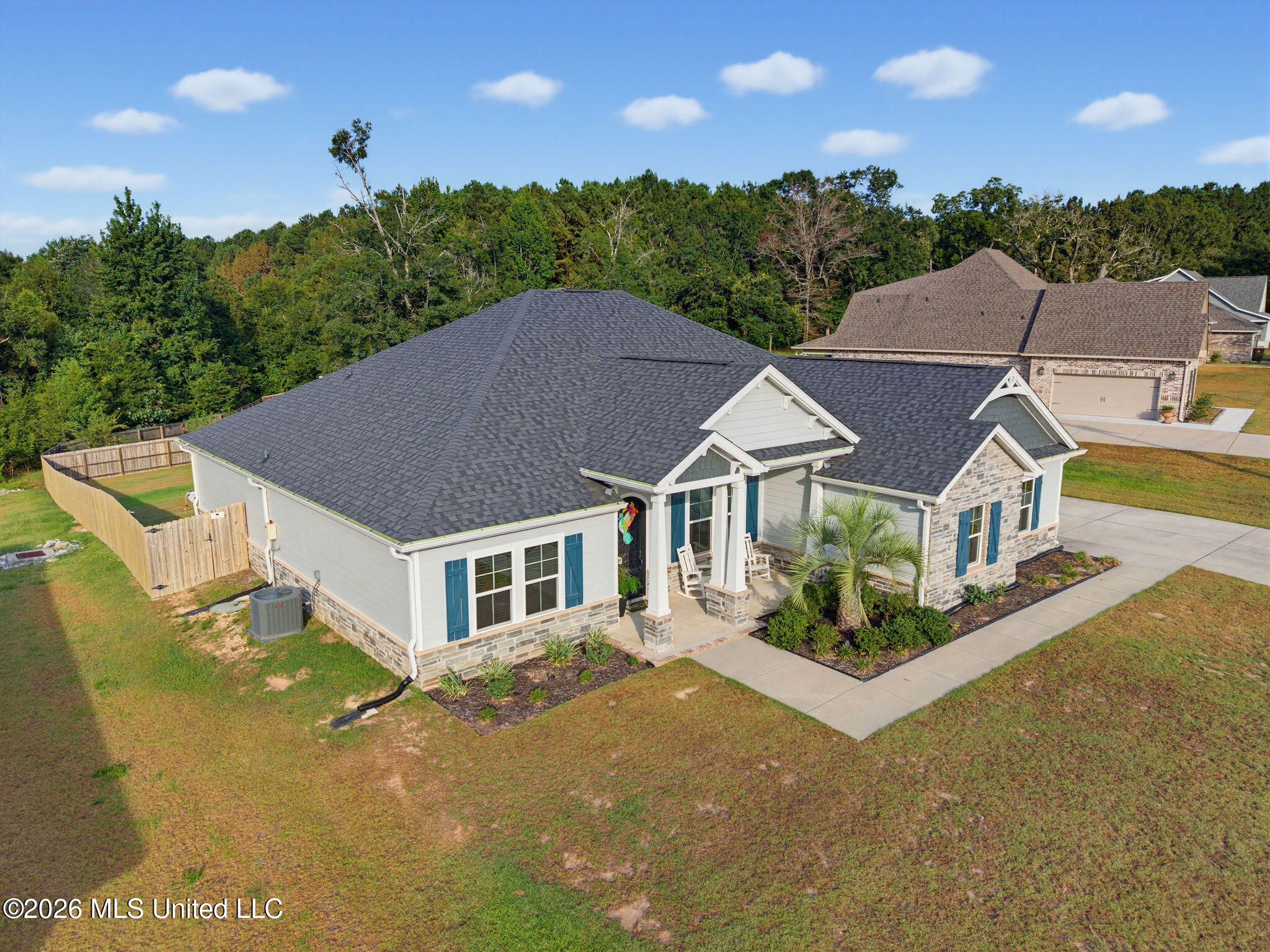 13104 John Lee Road Property Photo 2