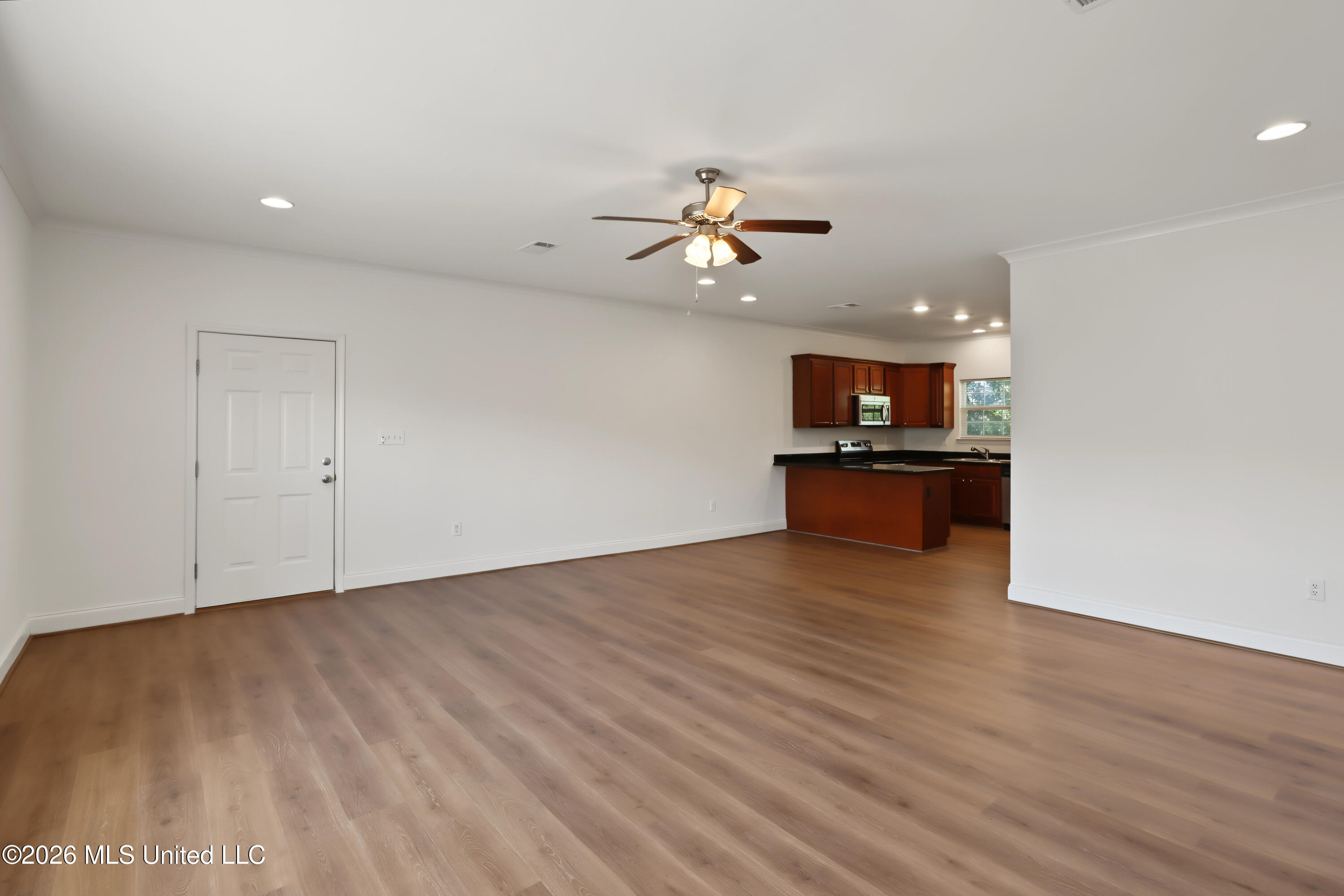 211 Armand Oaks Property Photo 14