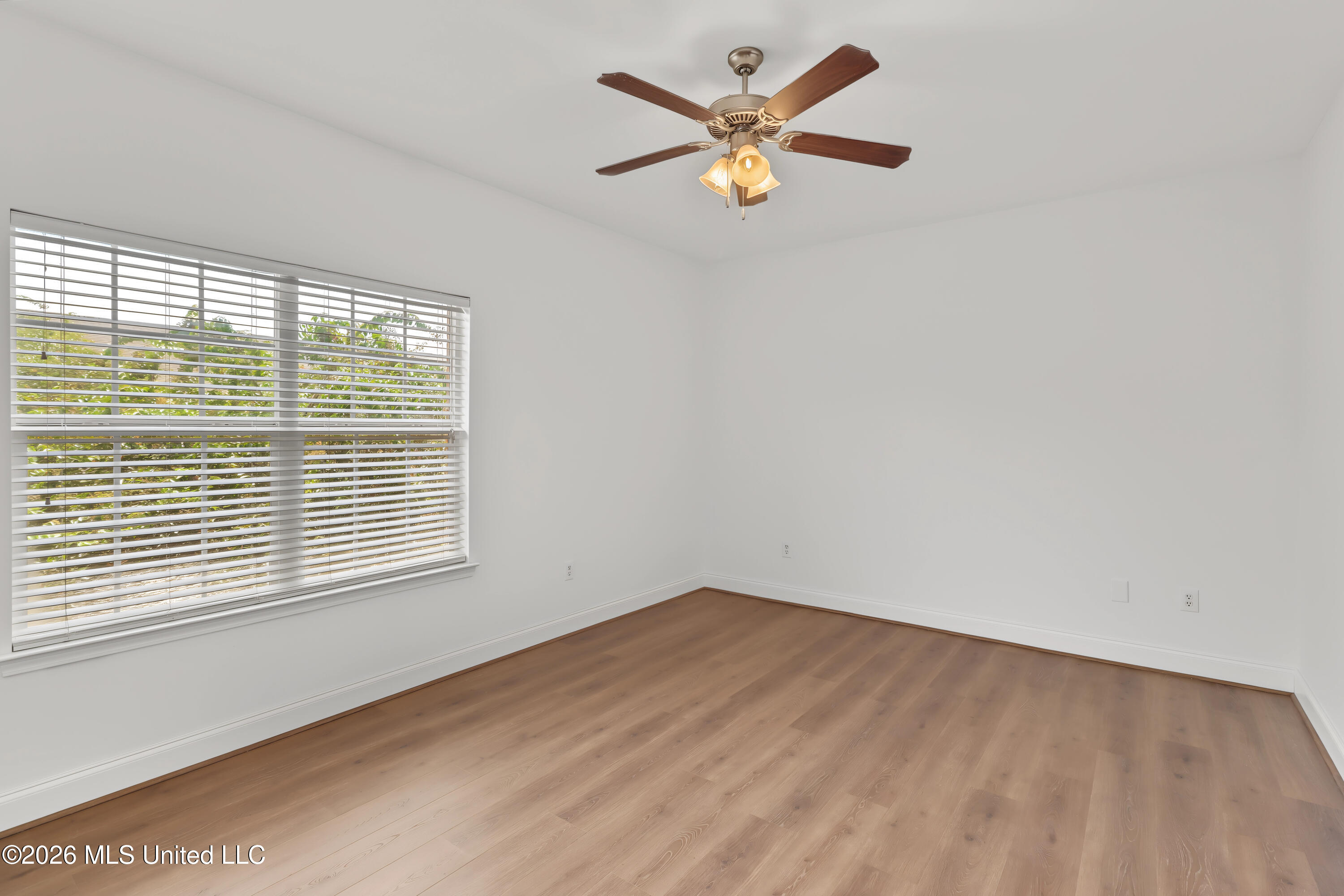 211 Armand Oaks Property Photo 15