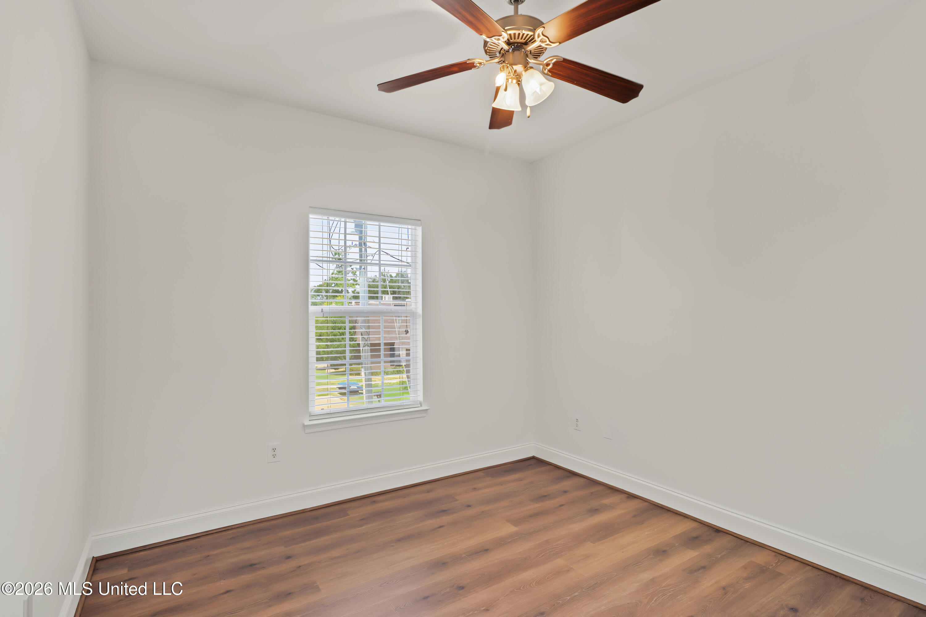 211 Armand Oaks Property Photo 19