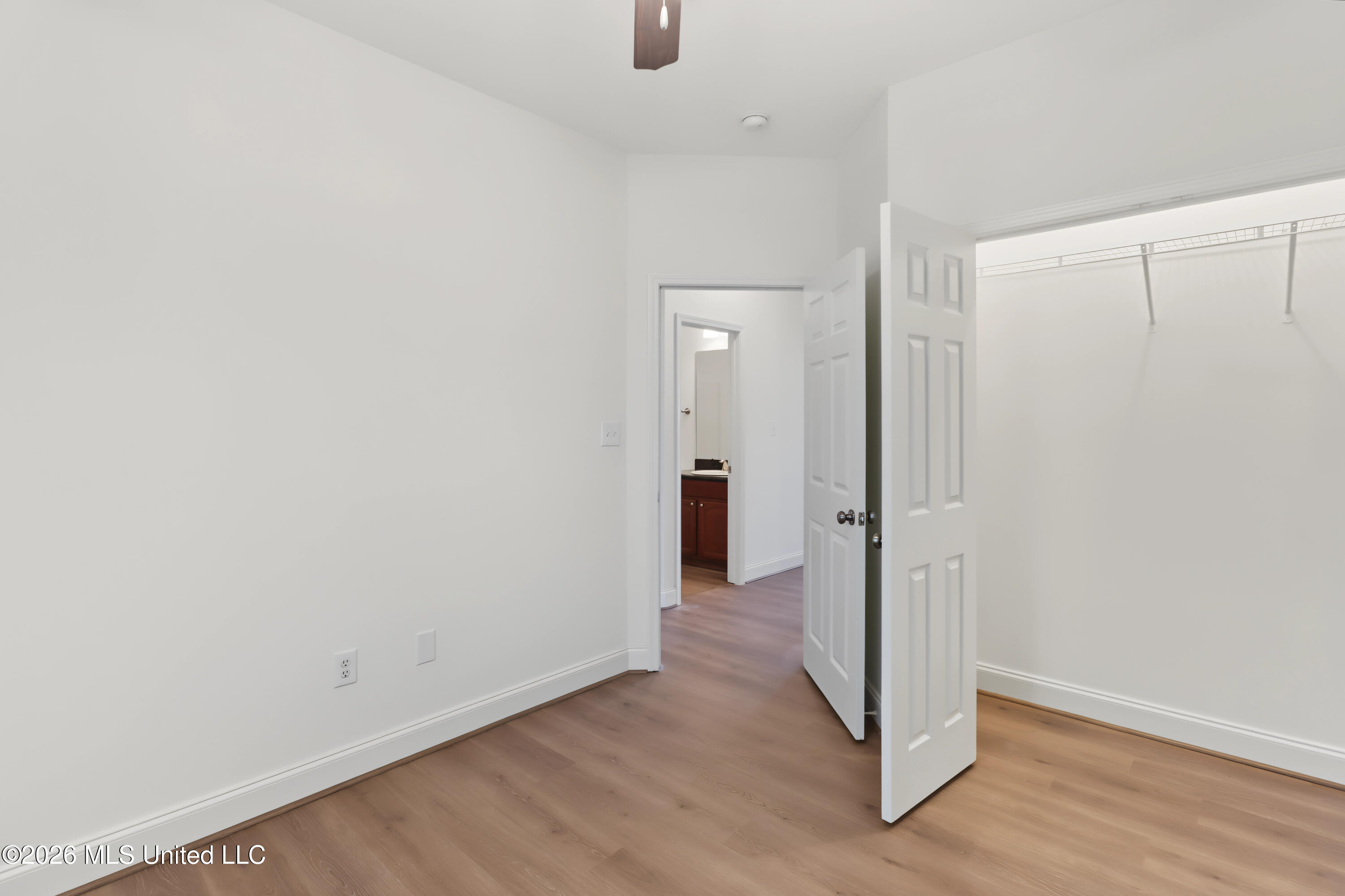 211 Armand Oaks Property Photo 22
